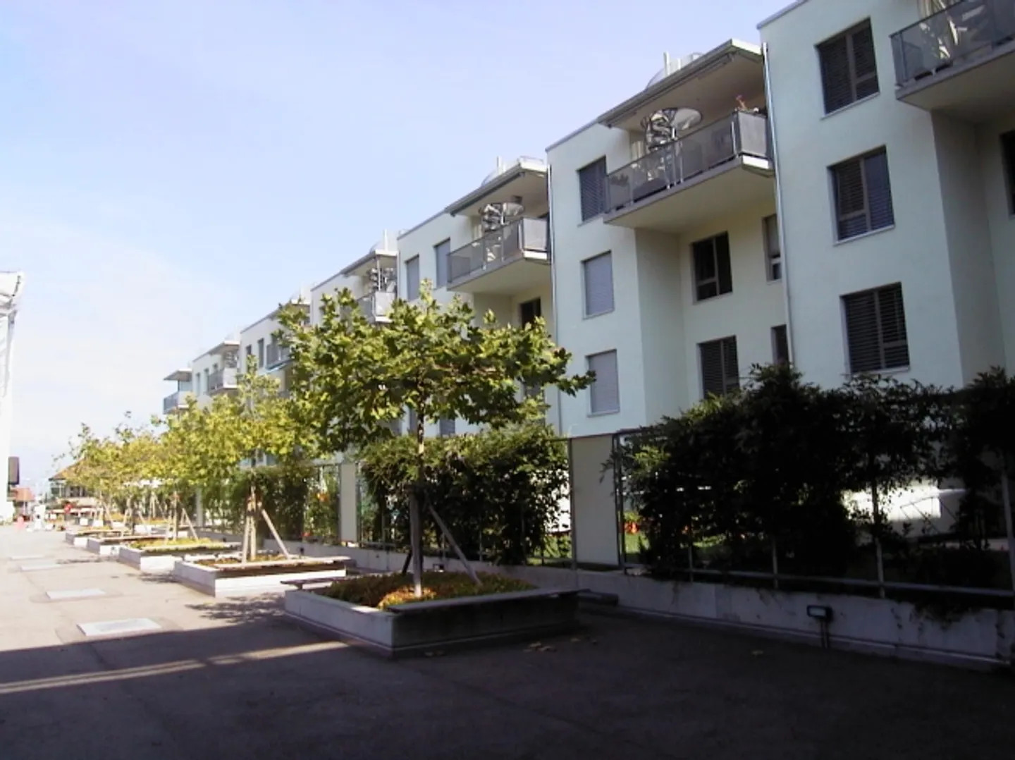 Espace de stationnement pratique - Photo 1 sur 1