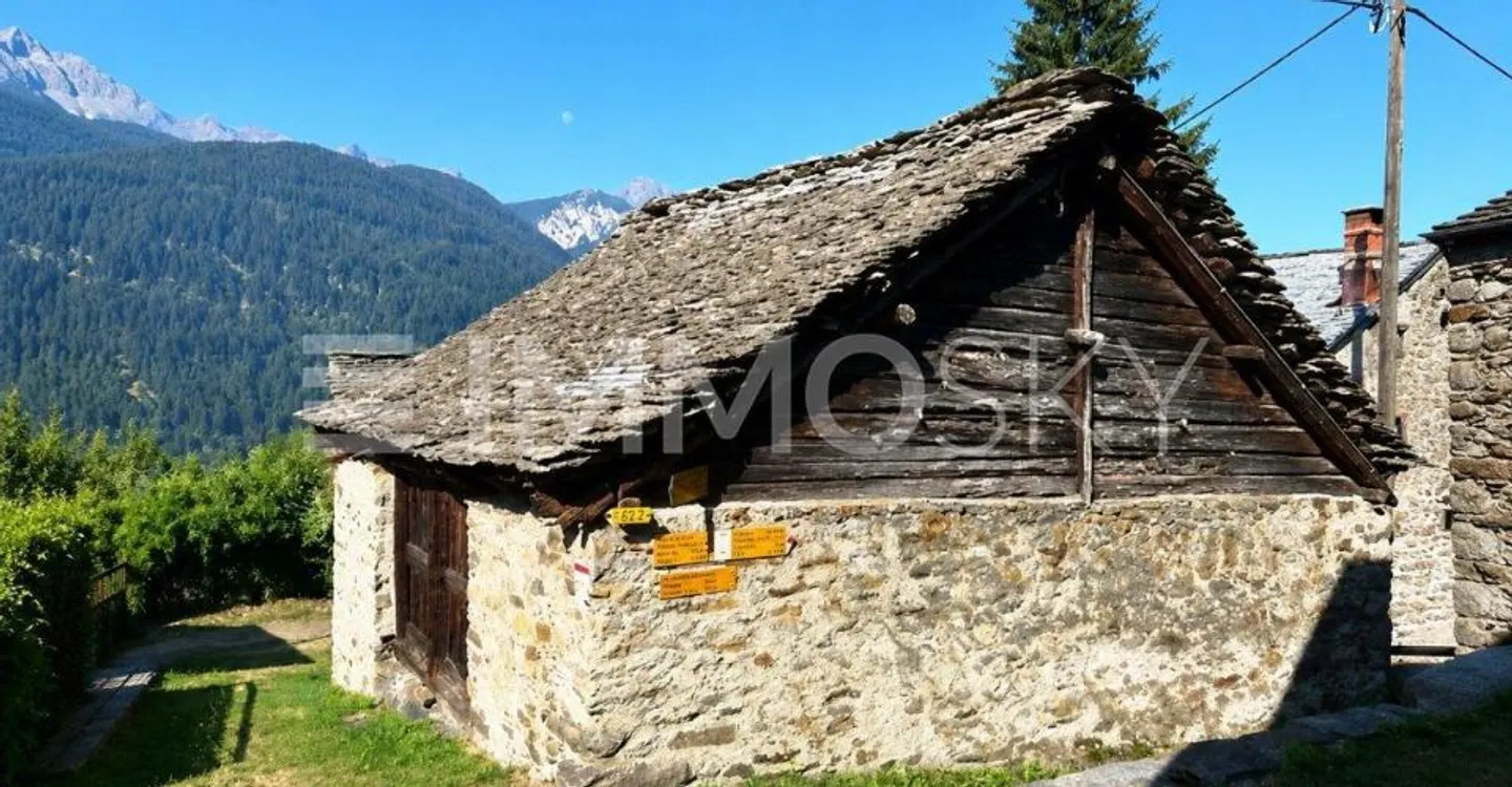 Charming Vacation Home Opportunity - Photo 1 of 2