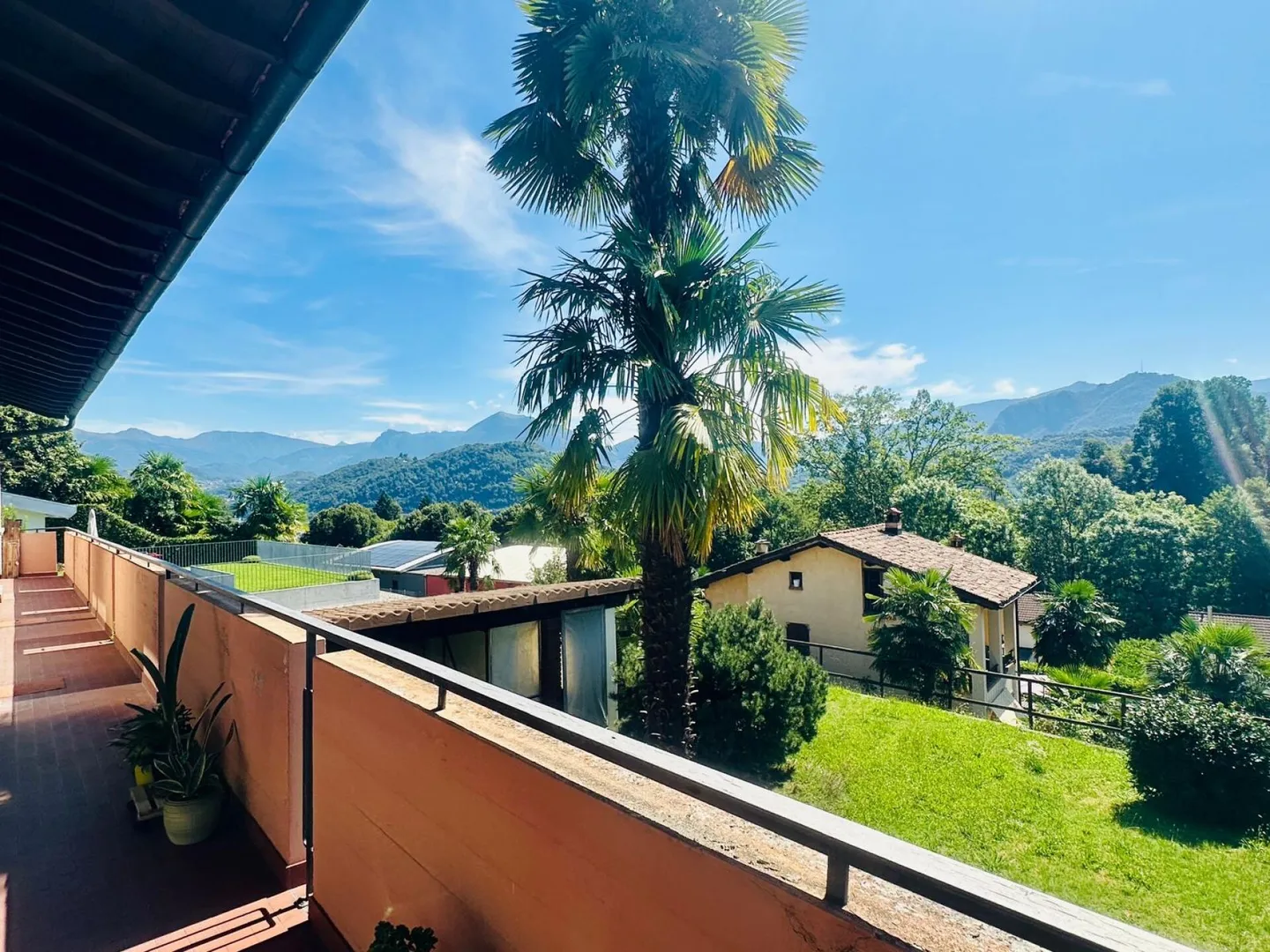 AGNO · TWO-FAMILY HOUSE WITH GARDEN IN A QUIET RESIDENTIAL AREA - Photo 1 of 11