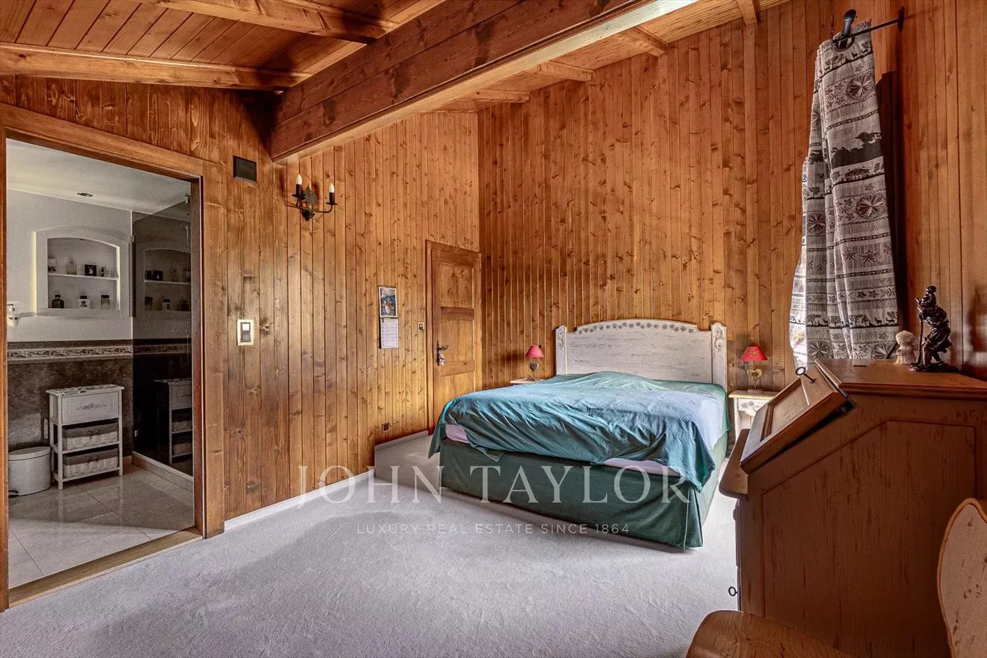 Magnifique chalet niché dans une oasis verte avec vue sur les montagnes - Photo 7 sur 8