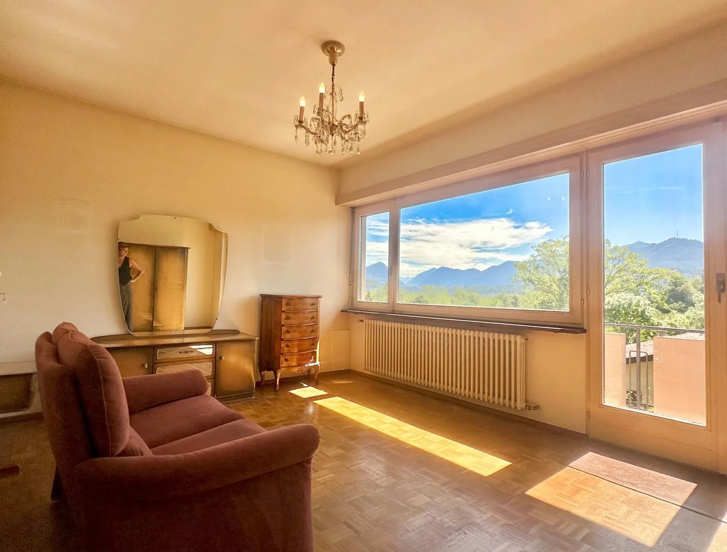 AGNO · TWO-FAMILY HOUSE WITH GARDEN IN A QUIET RESIDENTIAL AREA - Photo 3 of 11