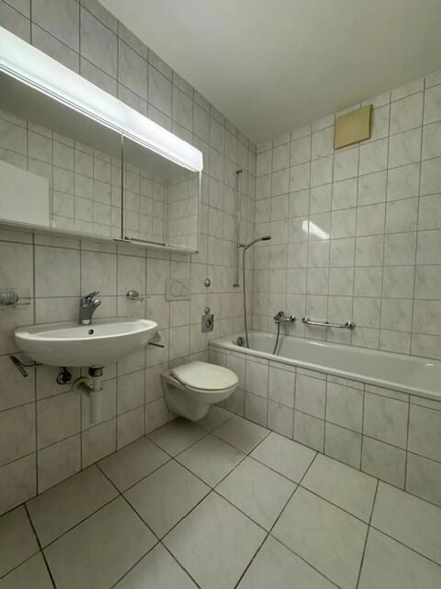 Appartement moderne de 3 pièces à Gundeli - Photo 2 sur 6