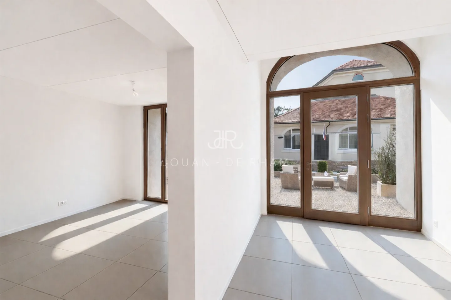 Charmante Renovierte Dorfvilla - Foto 3 von 11