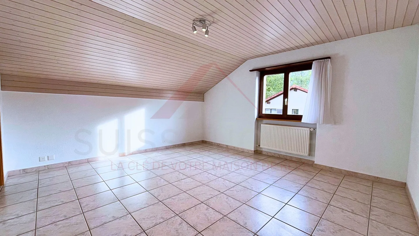 Opportunità rara a Vicques: casa familiare di 151 m² con giardino, terrazze e bagno nordico - Foto 13 di 18