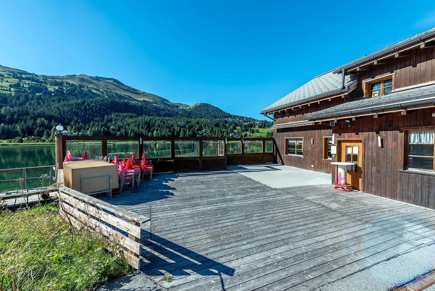 Ristorante sul lago con appartamento direttamente al Heidsee - Foto 2 di 4