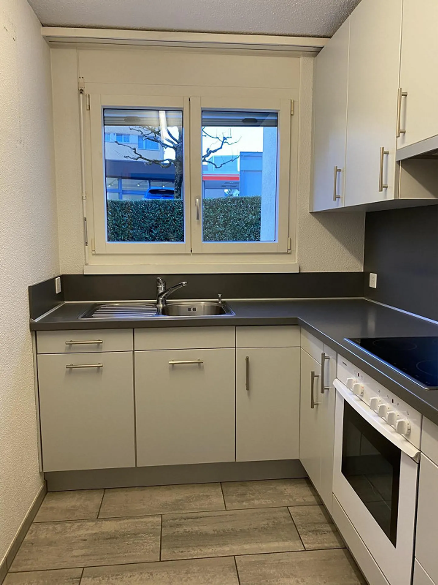 Helle Gartenwohnung in Alpnach - Foto 1 von 6