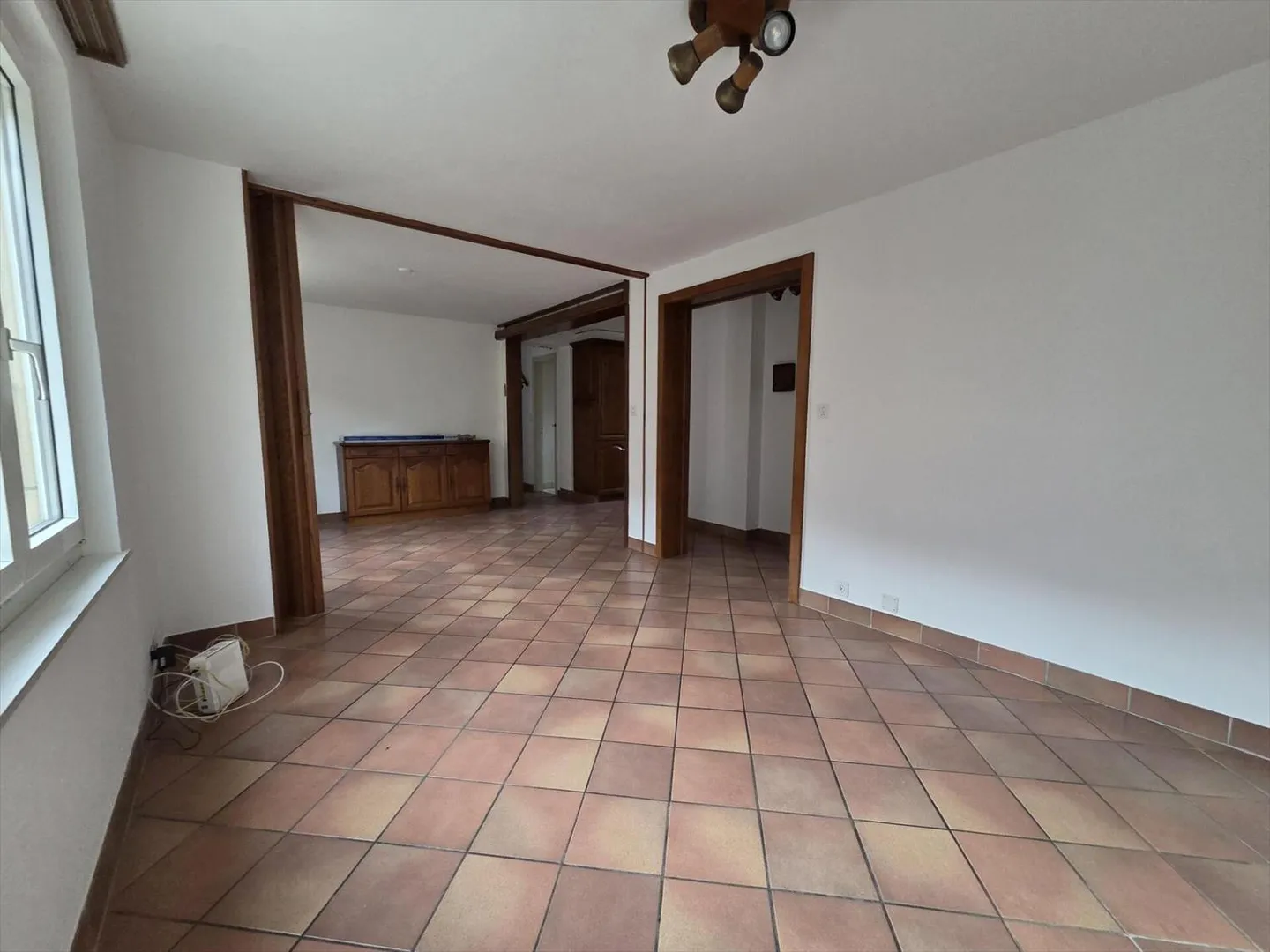 Detached house with land, parking spaces and garden at the entrance of Saxon - Photo 3 of 10