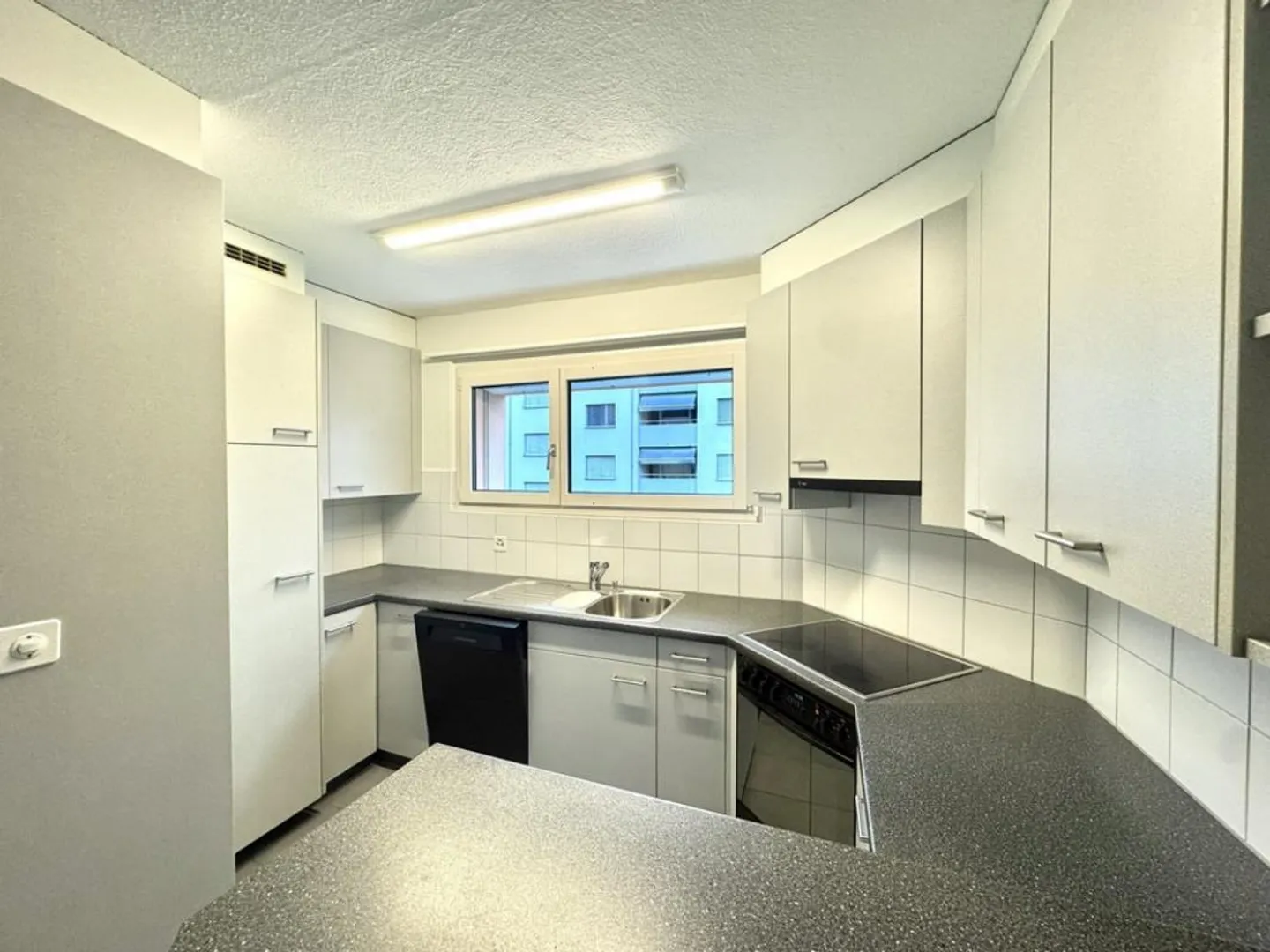 Quietly located yet central - Photo 3 of 11