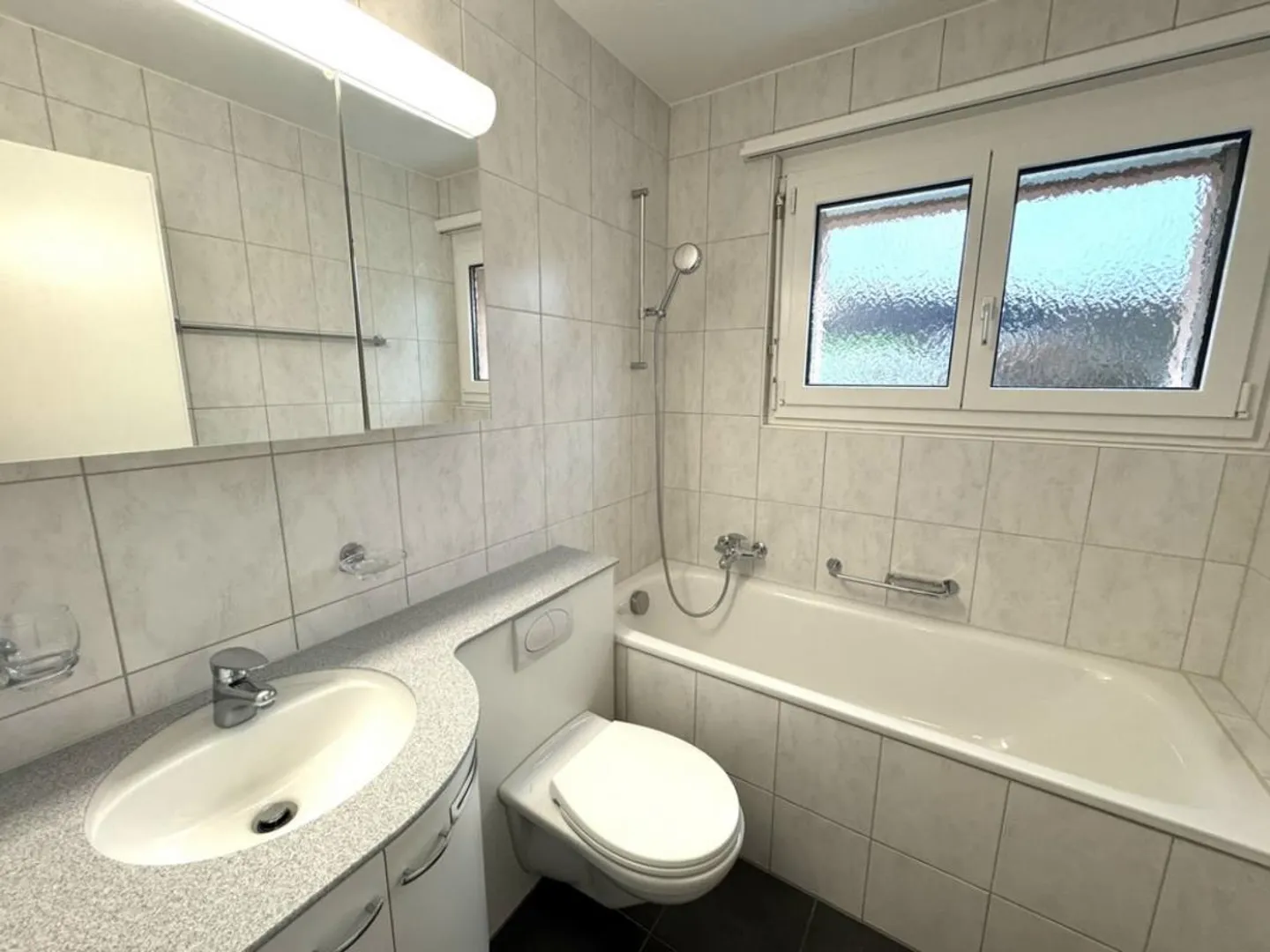 Quietly located yet central - Photo 5 of 11