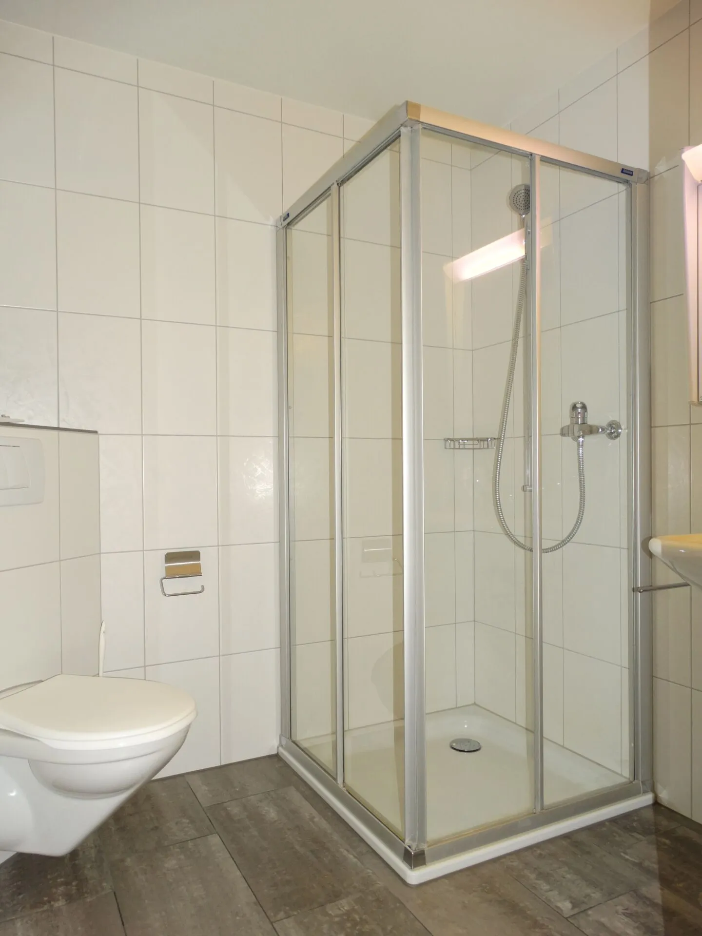 Vivre dans un standard de propriété avec cet appartement spacieux de 4,5 pièces - Photo 7 sur 11