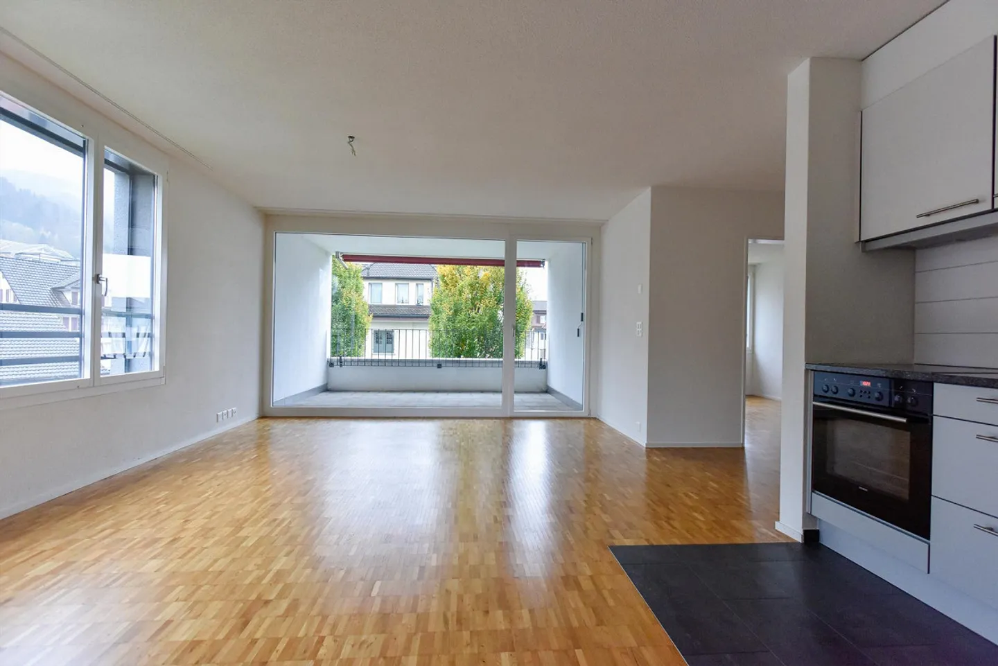 Geräumige 2.5 Zimmer Wohnung - Foto 3 von 13
