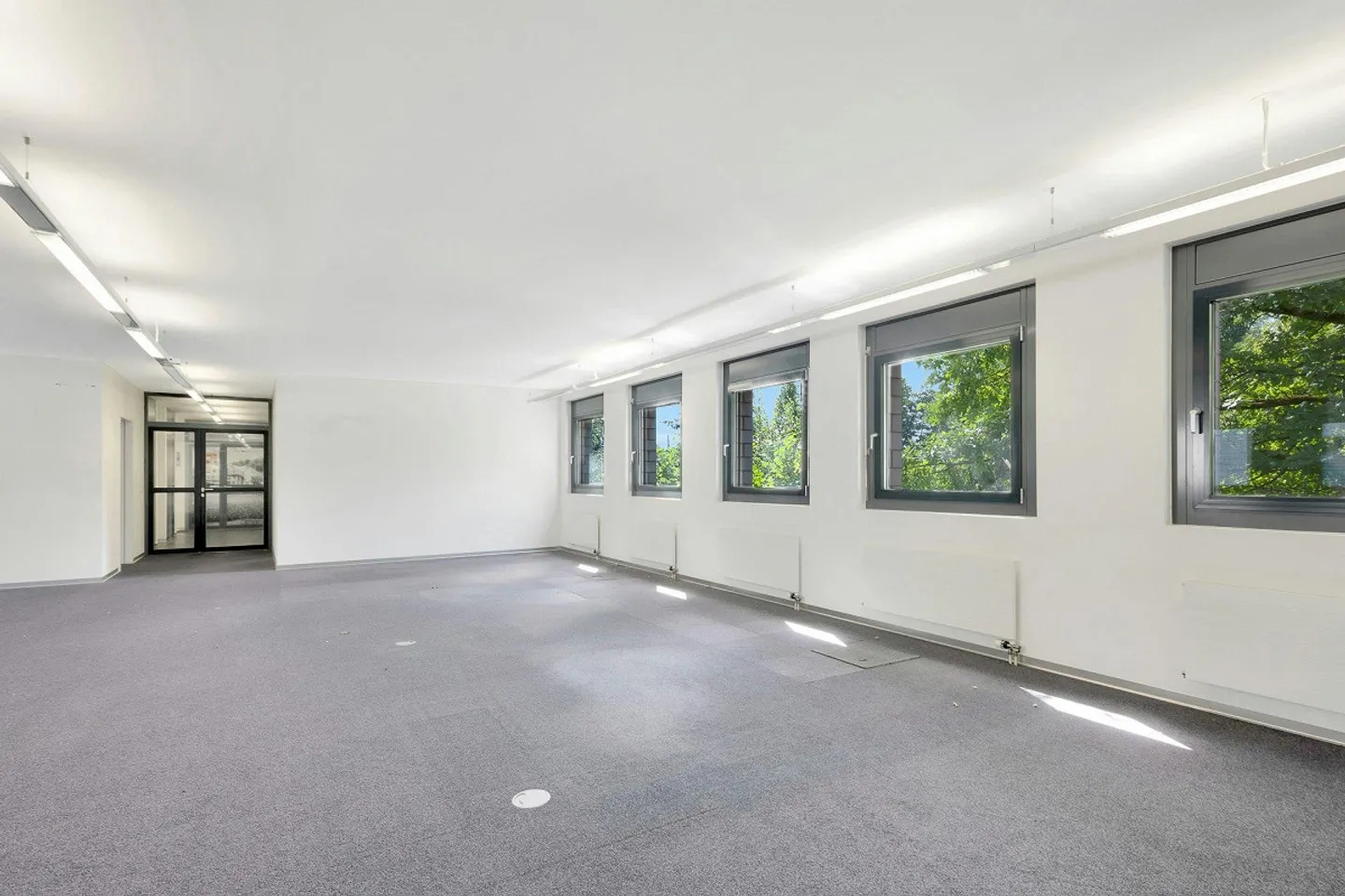 Expanded Office Spaces 170 m2 - 530 m2 with Attractive Rent in Business Center G15 - Photo 5 of 13