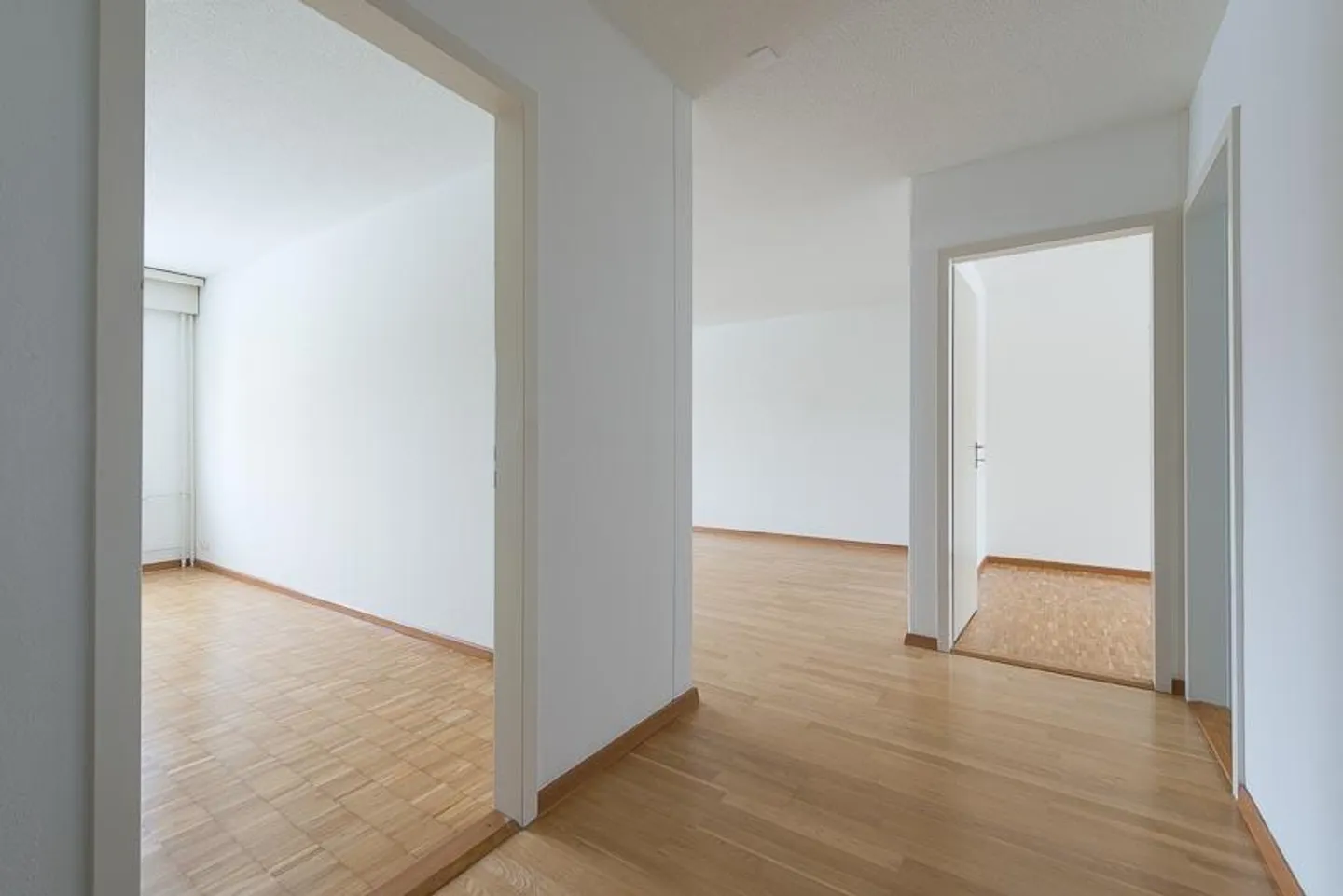 Quiet living on the mountain between Greifensee and Lake Zurich - Photo 5 of 9