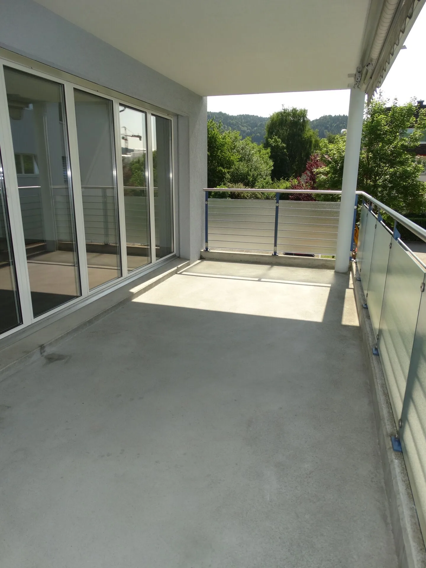 Vivre dans un standard de propriété avec cet appartement spacieux de 4,5 pièces - Photo 9 sur 11