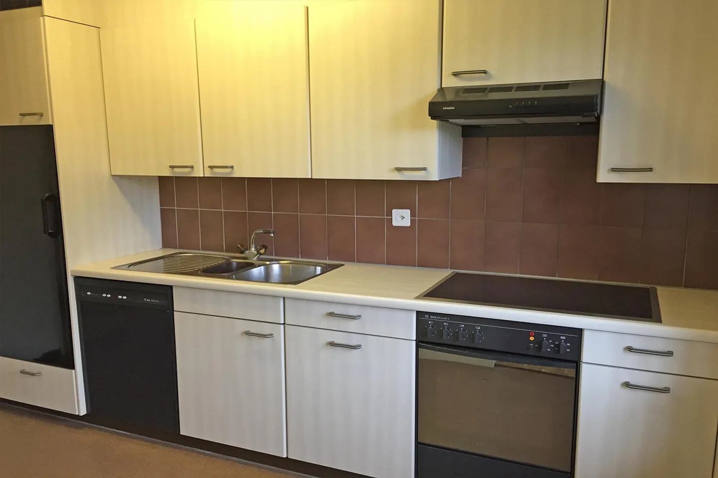 Bright Attic Apartment - Limited until 30.06.2027! - Photo 4 of 5