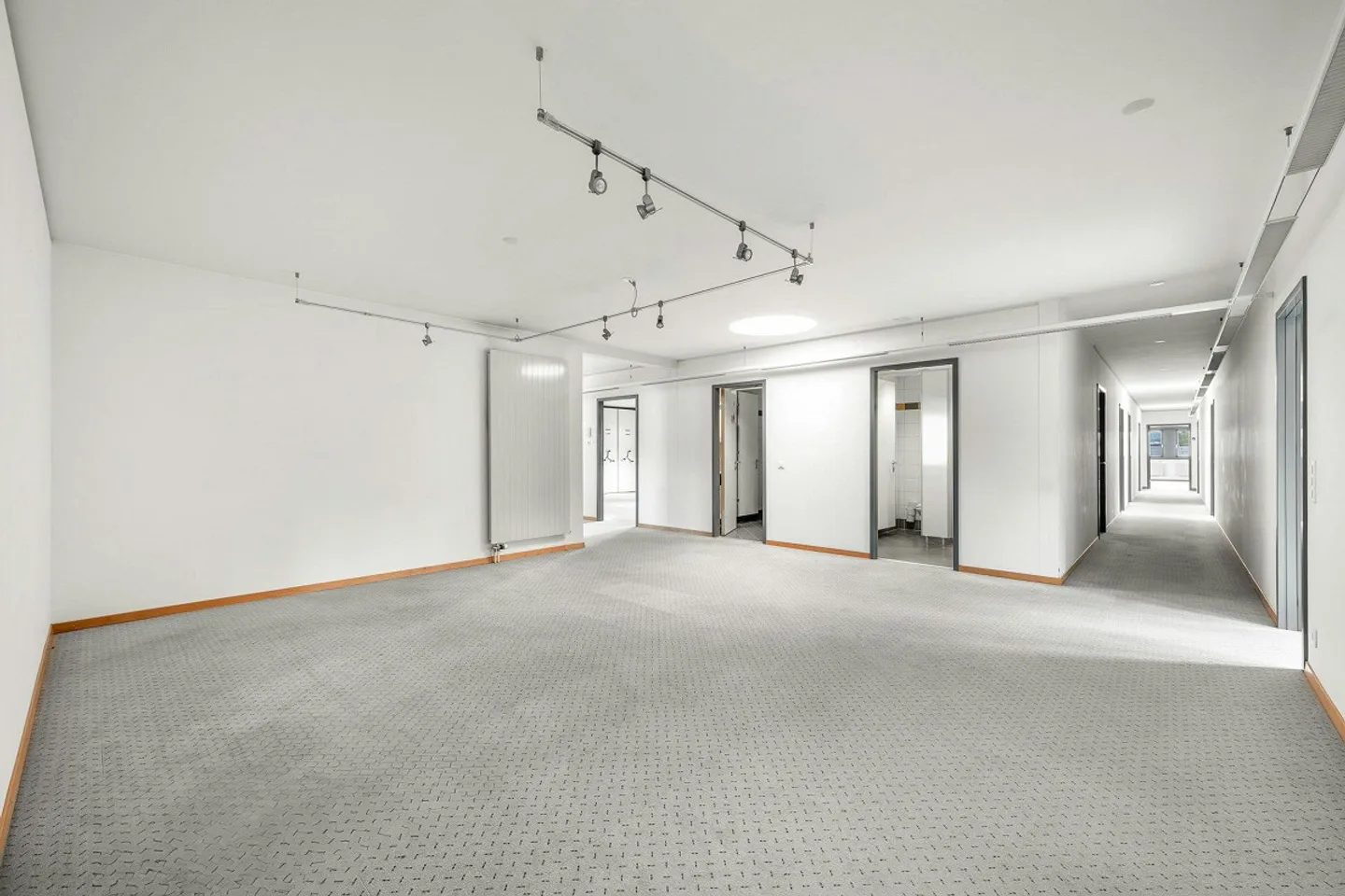Expanded Office Spaces 170 m2 - 530 m2 with Attractive Rent in Business Center G15 - Photo 10 of 13