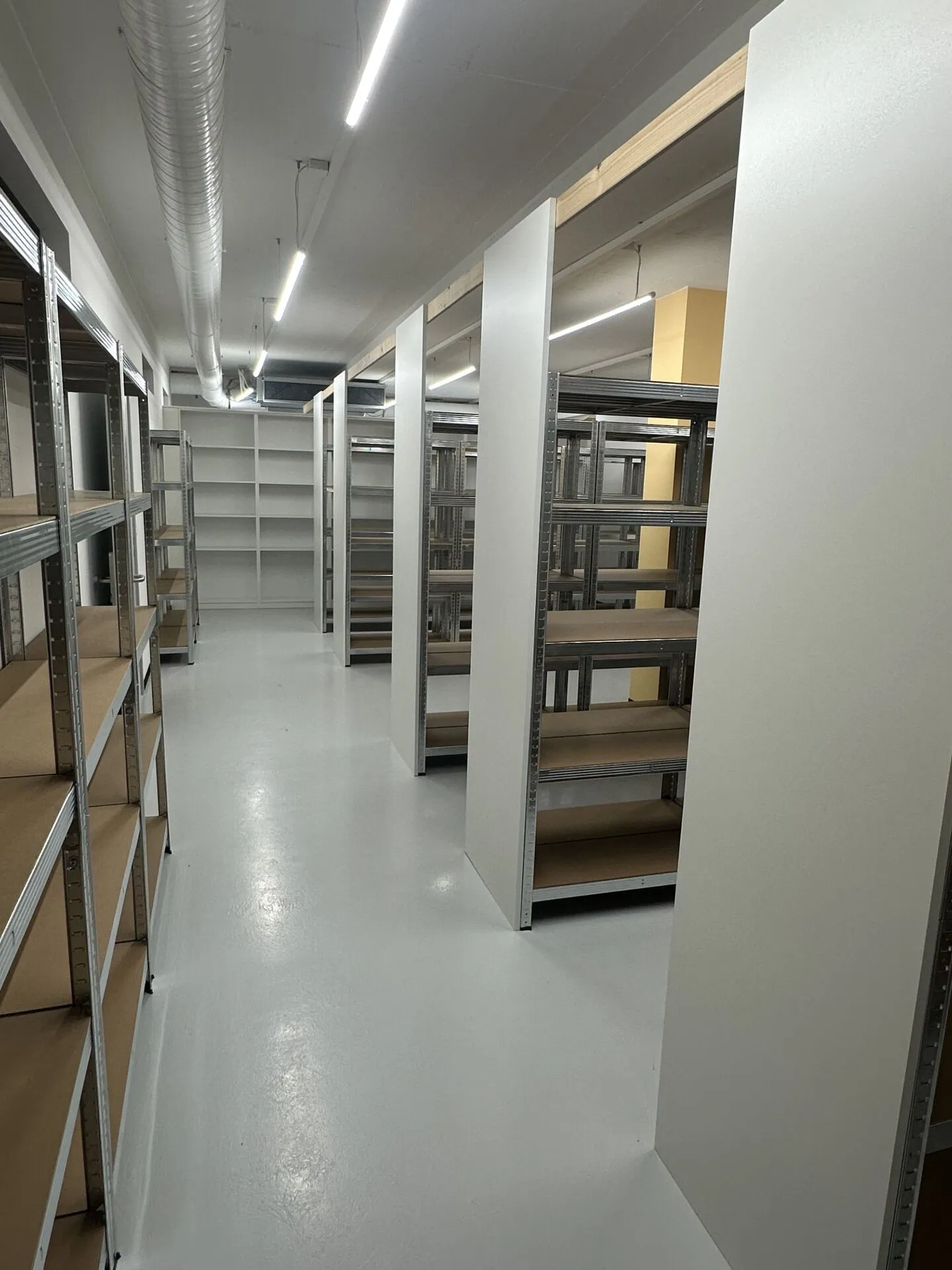 Uffici/Spazi commerciali in una posizione ben collegata - Foto 12 di 15