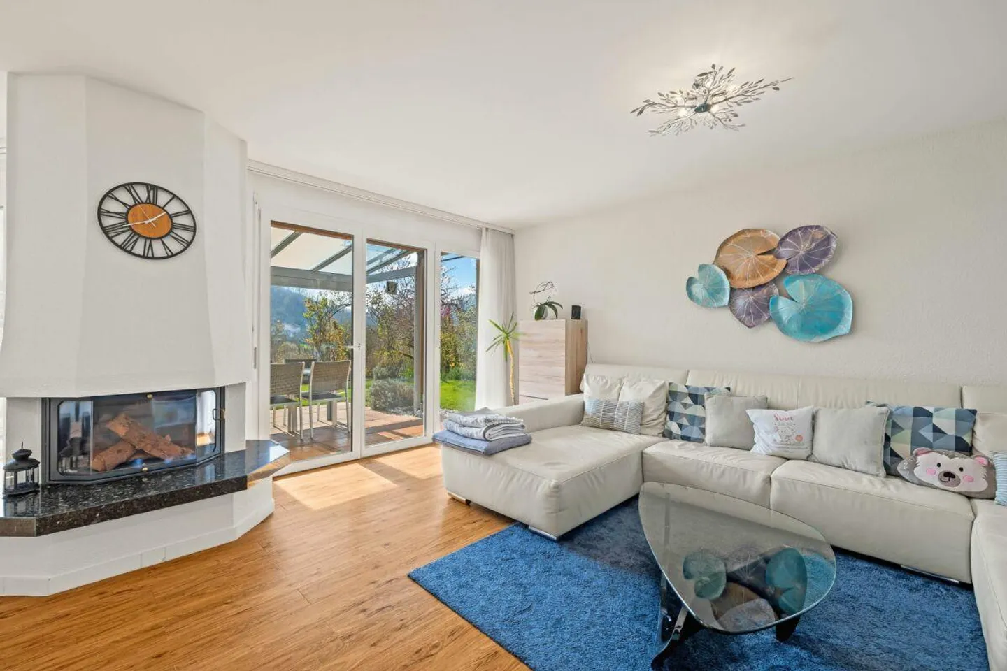 Ampia casa unifamiliare di 6,5 stanze con piscina in posizione tranquilla - Foto 5 di 16