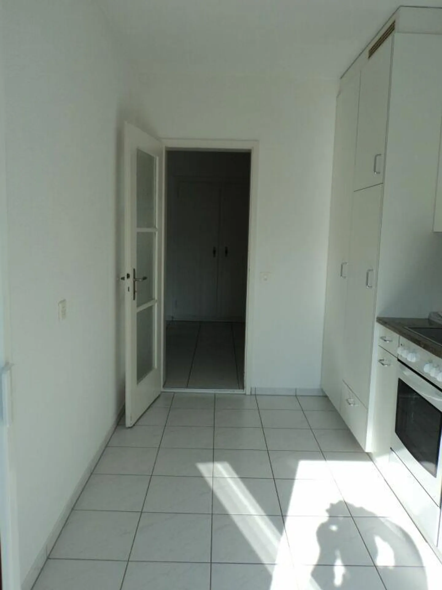 4-room apartment near Rosengarten - Photo 3 of 8