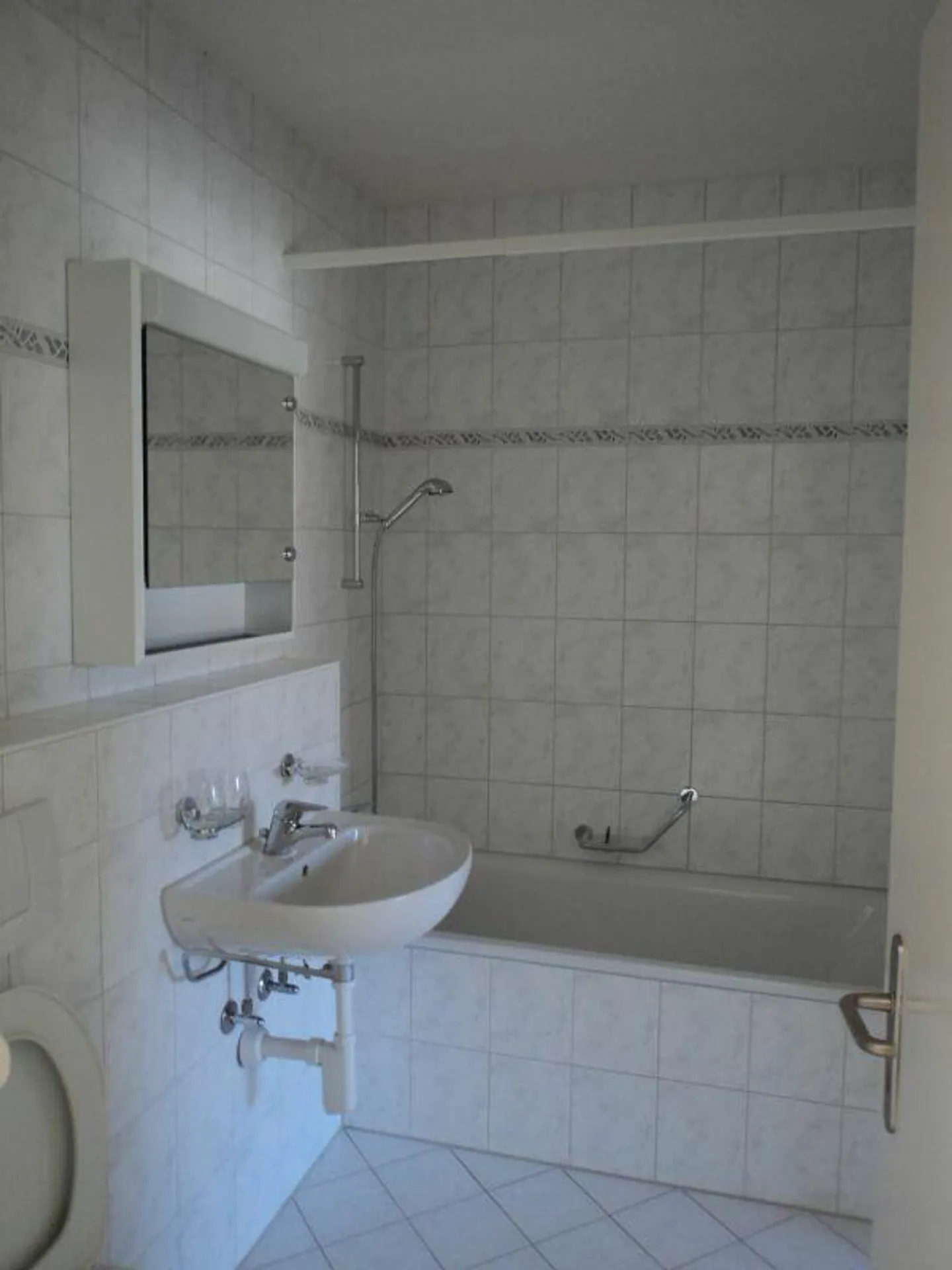 4-room apartment near Rosengarten - Photo 4 of 8