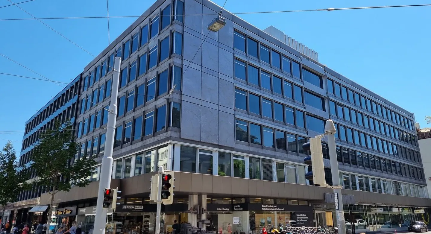 375 m2 de surface de bureau dans un emplacement de choix en centre-ville de Zurich... - Photo 1 sur 4