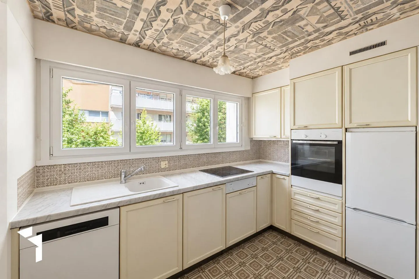 Ruhig gelegene 4.5-Zimmer-Wohnung am Waldrand - Foto 4 von 12