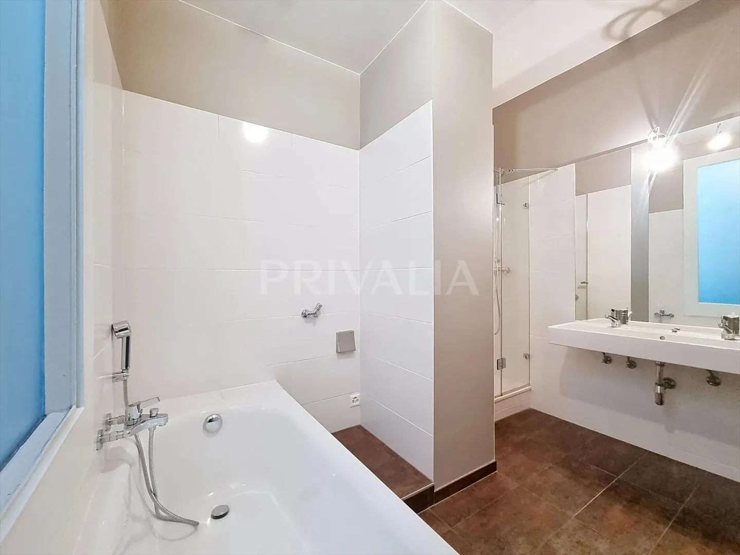 Splendide appartement de prestige dans le quartier de l'Eglise Russe - Photo 8 sur 9