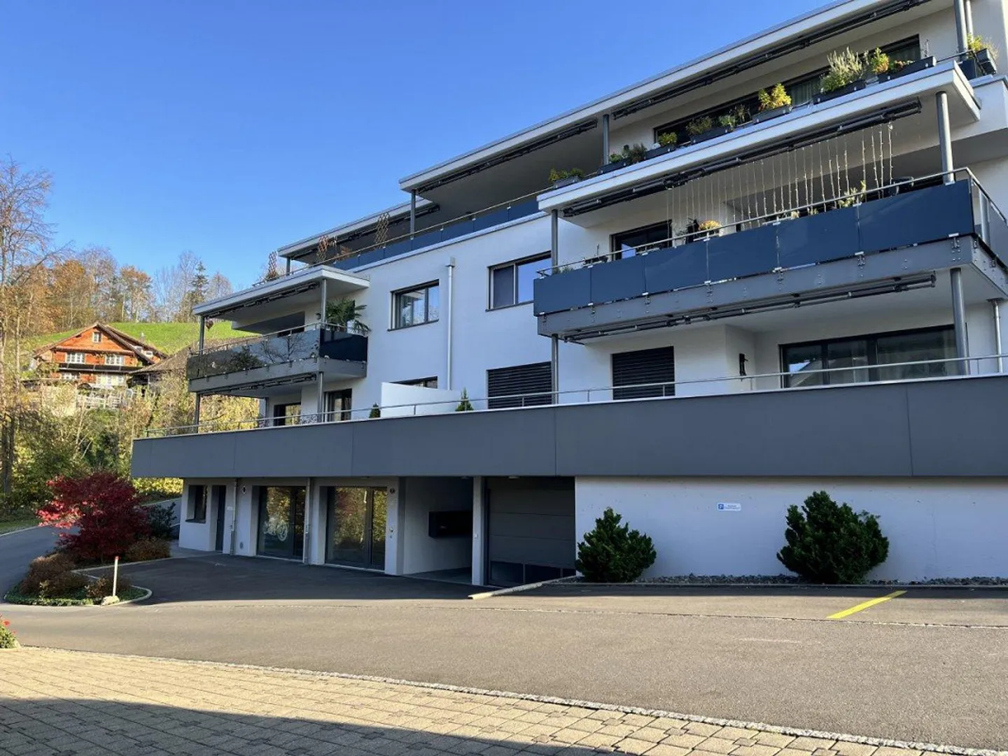 New 3 ½ - Room Apartment on the Ground Floor-East with Large Surroundings - Photo 2 of 28