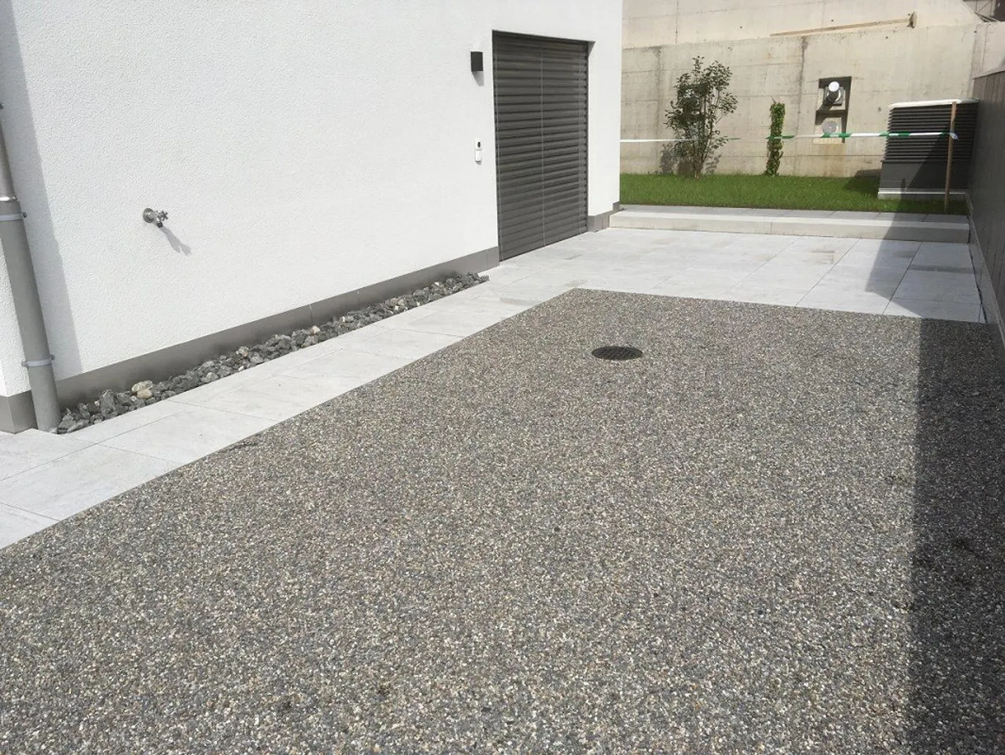 New 3 ½ - Room Apartment on the Ground Floor-East with Large Surroundings - Photo 9 of 28