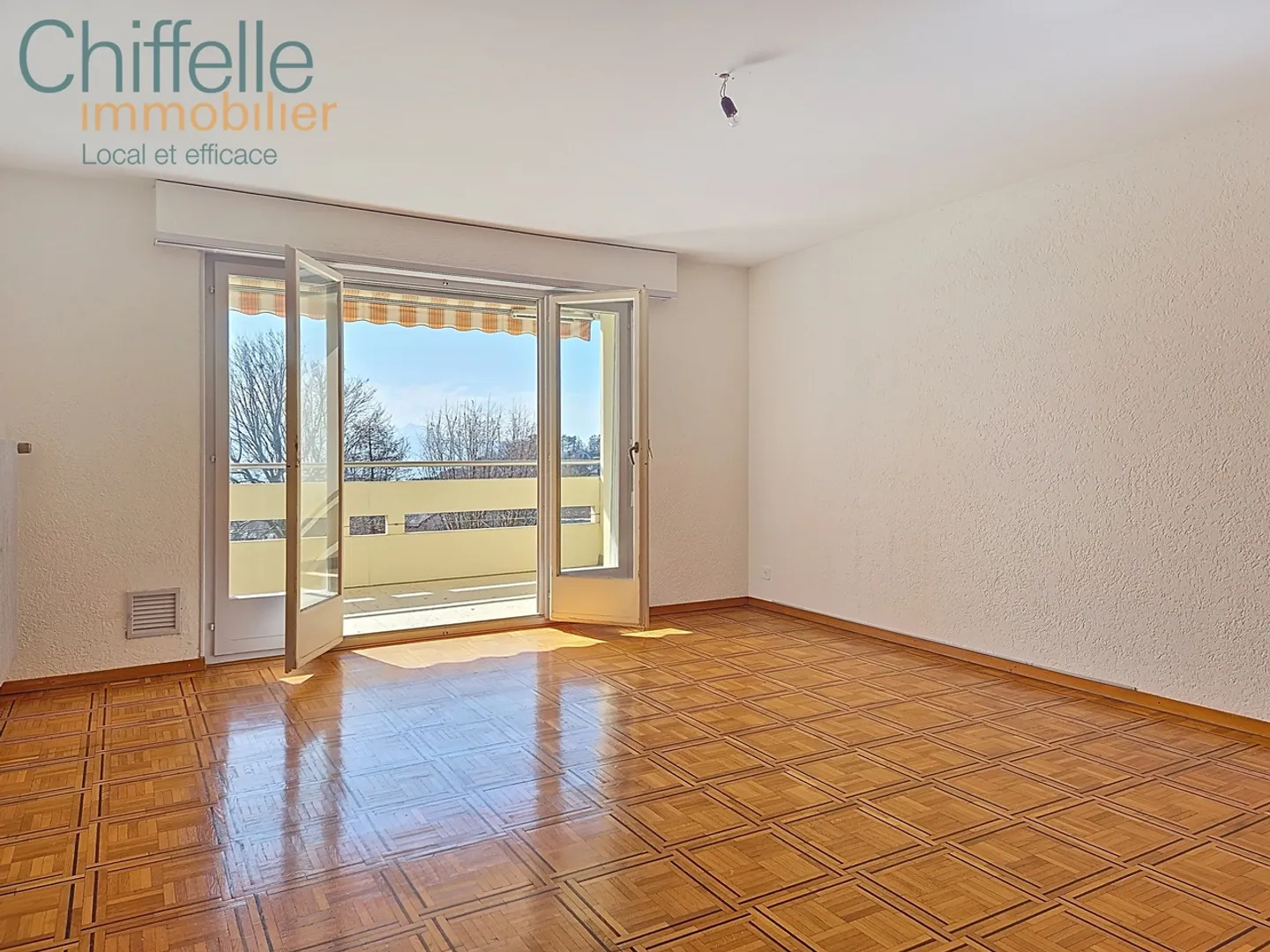 3,5 Zimmer + 1 unabhängiges Zimmer im Dachgeschoss (ca. 91m2 gewichtet) - Foto 3 von 13