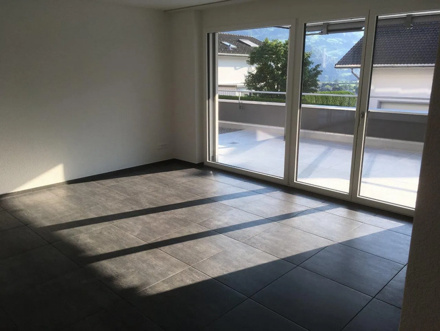 New 3 ½ - Room Apartment on the Ground Floor-East with Large Surroundings - Photo 11 of 28