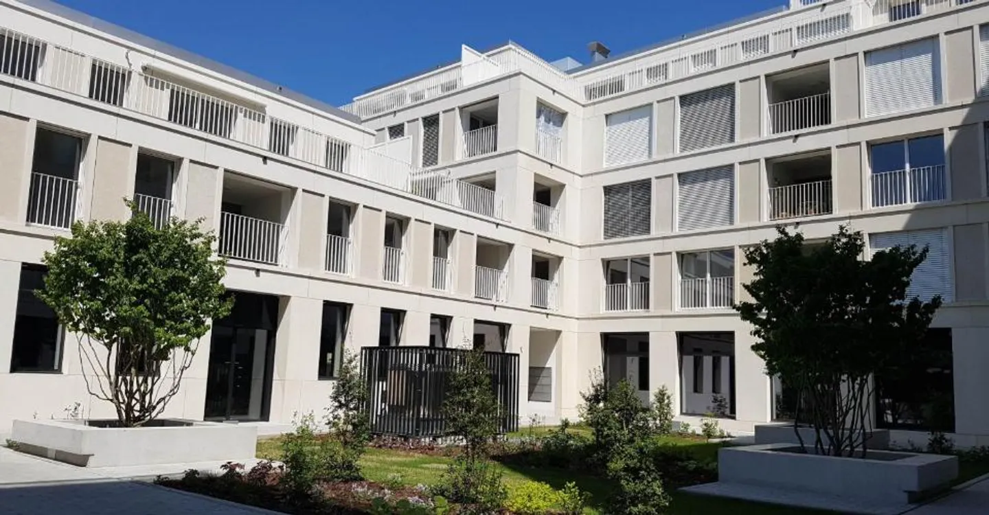 Vivere con collegamento ferroviario - in riva al lago e senza deposito! - Foto 1 di 8