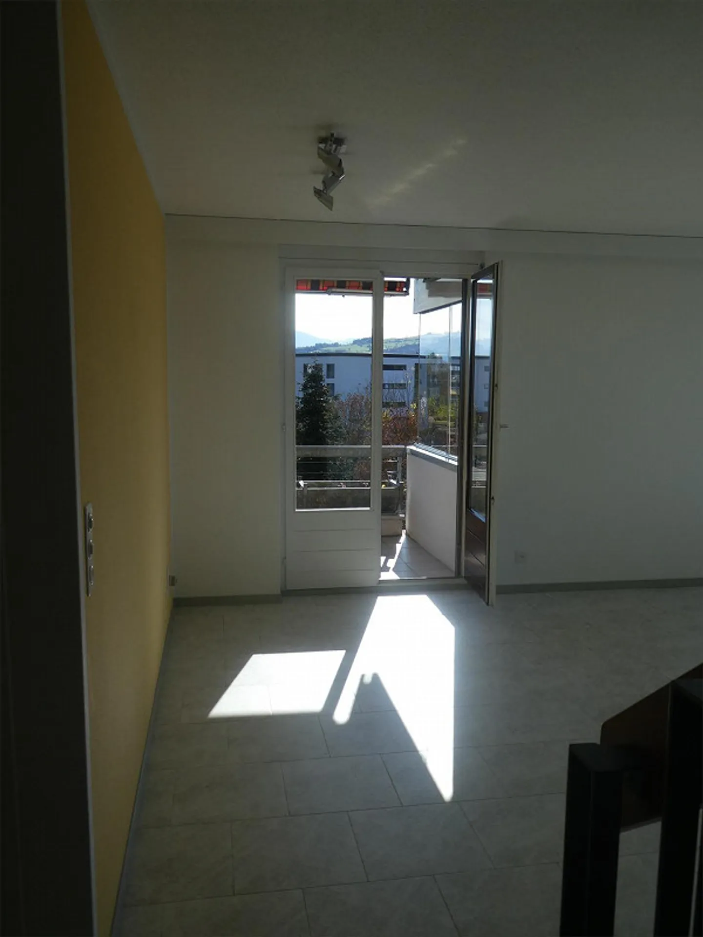 Appartement en duplex de 4 1/2 pièces - Photo 3 sur 19