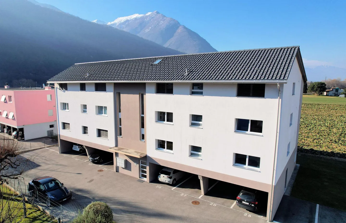 Penthouse-Wohnung + großer Hobby-Büro-Raum - Foto 3 von 13