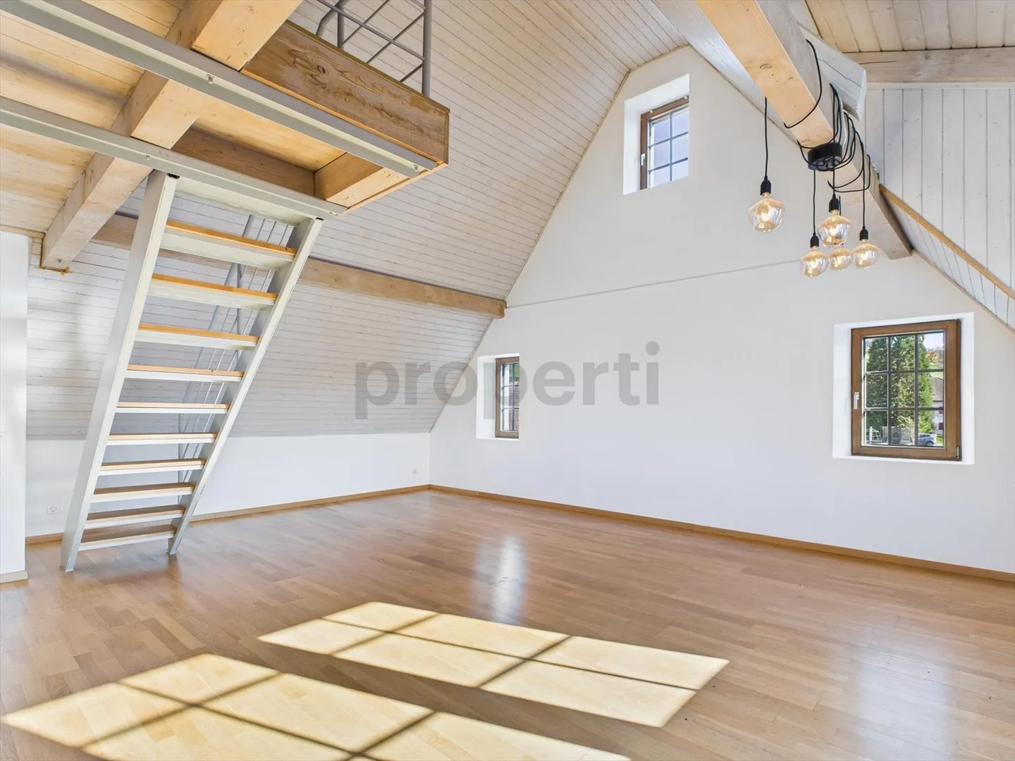 Le charme historique rencontre le confort moderne – Votre charmante maison dans l'immeuble classé - Photo 4 sur 13