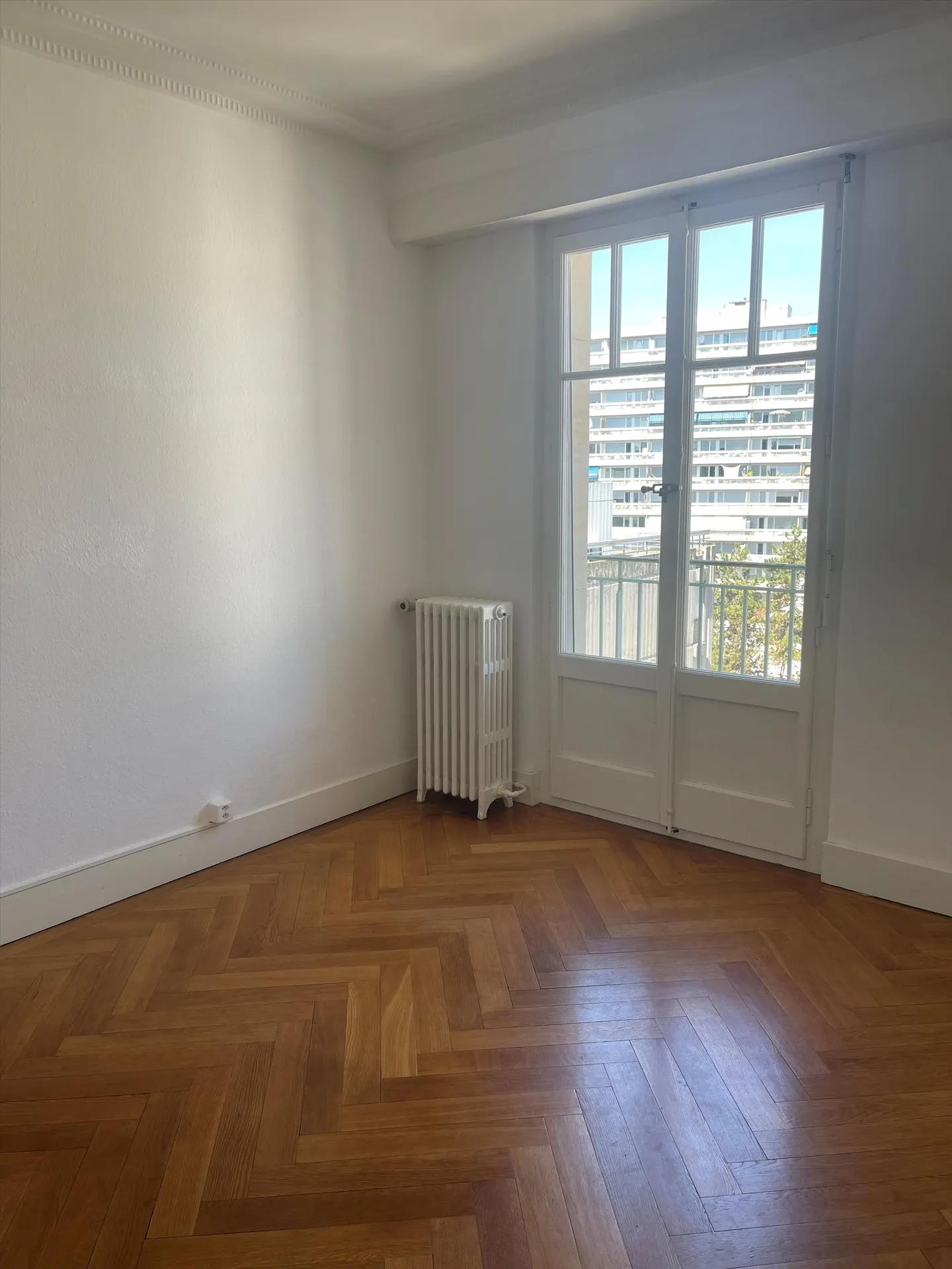 Appartamento nel cuore del quartiere Servette. - Foto 2 di 8