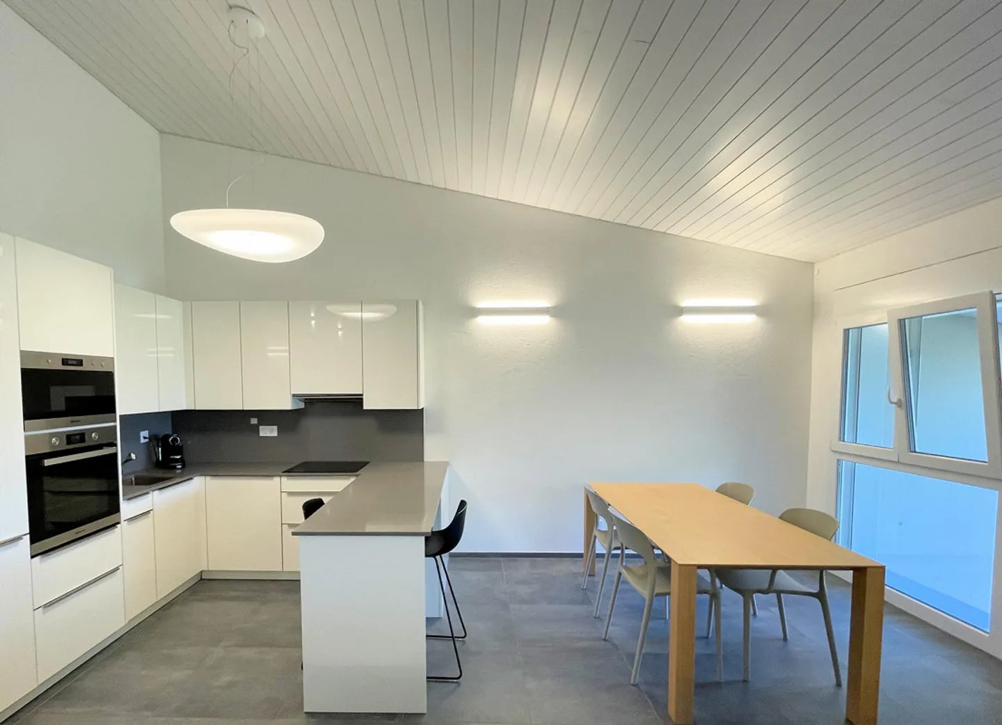 Penthouse-Wohnung + großer Hobby-Büro-Raum - Foto 6 von 13