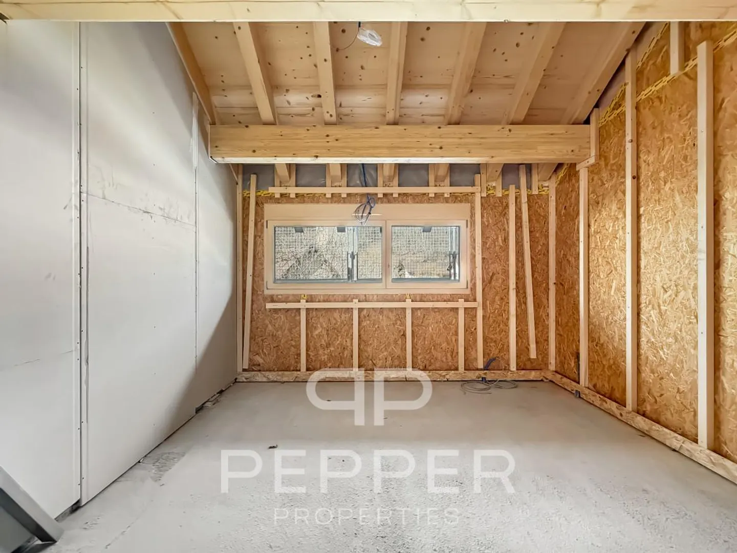 Appartamento nuovo molto spazioso di 4,5 locali in mansarda con grande soppalco - Foto 4 di 13