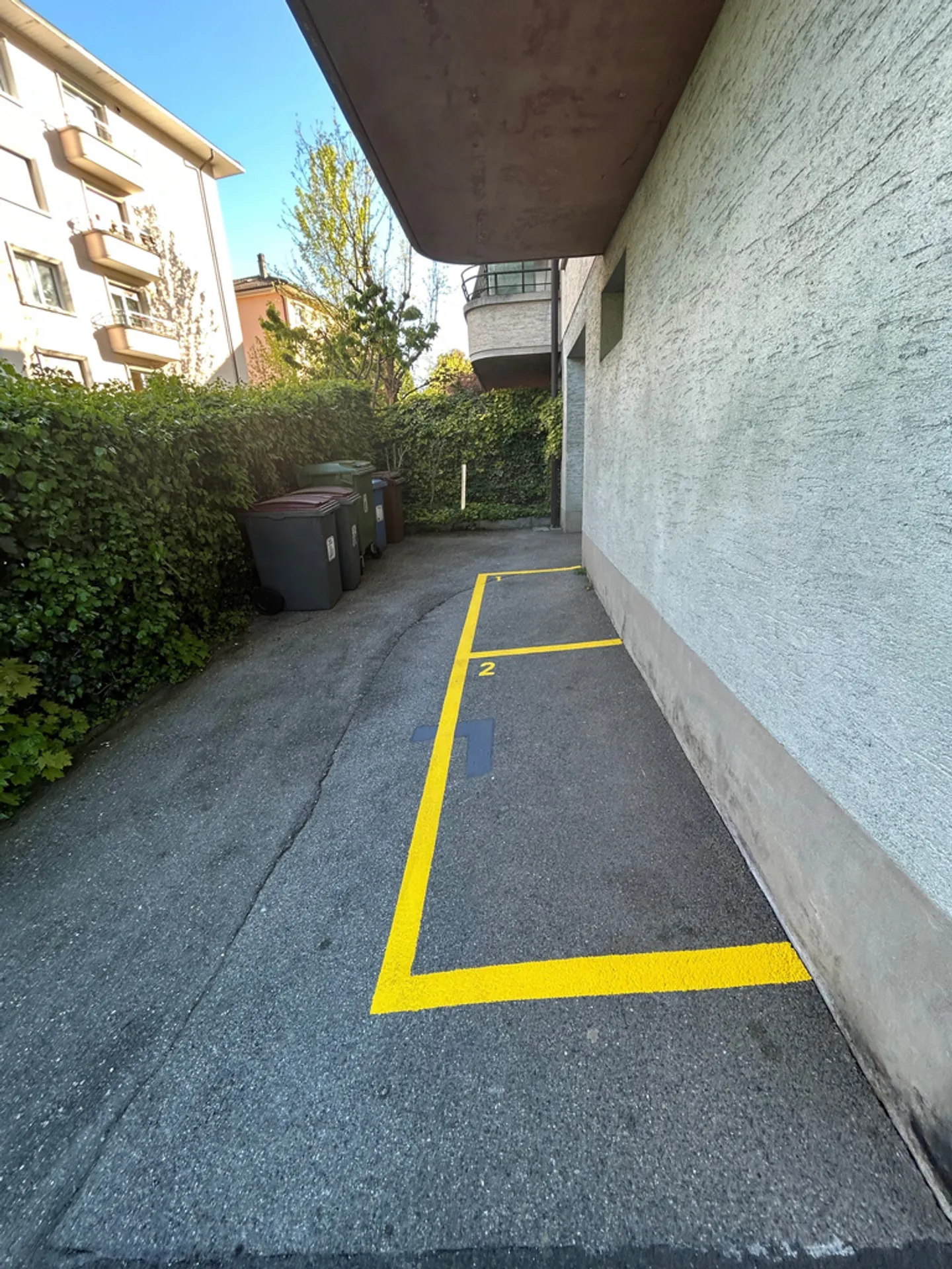 Parcheggio per moto all'aperto - Foto 2 di 2
