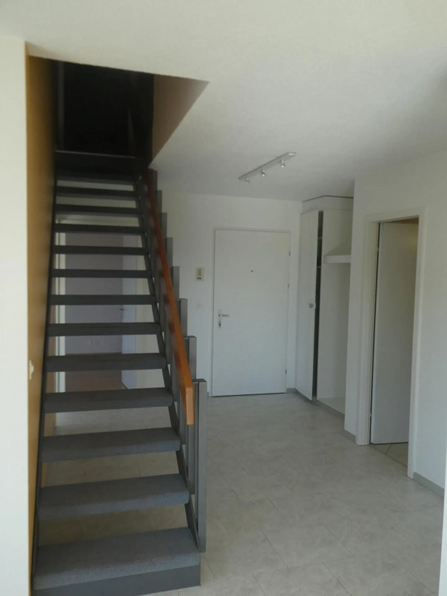 Appartement en duplex de 4 1/2 pièces - Photo 10 sur 19