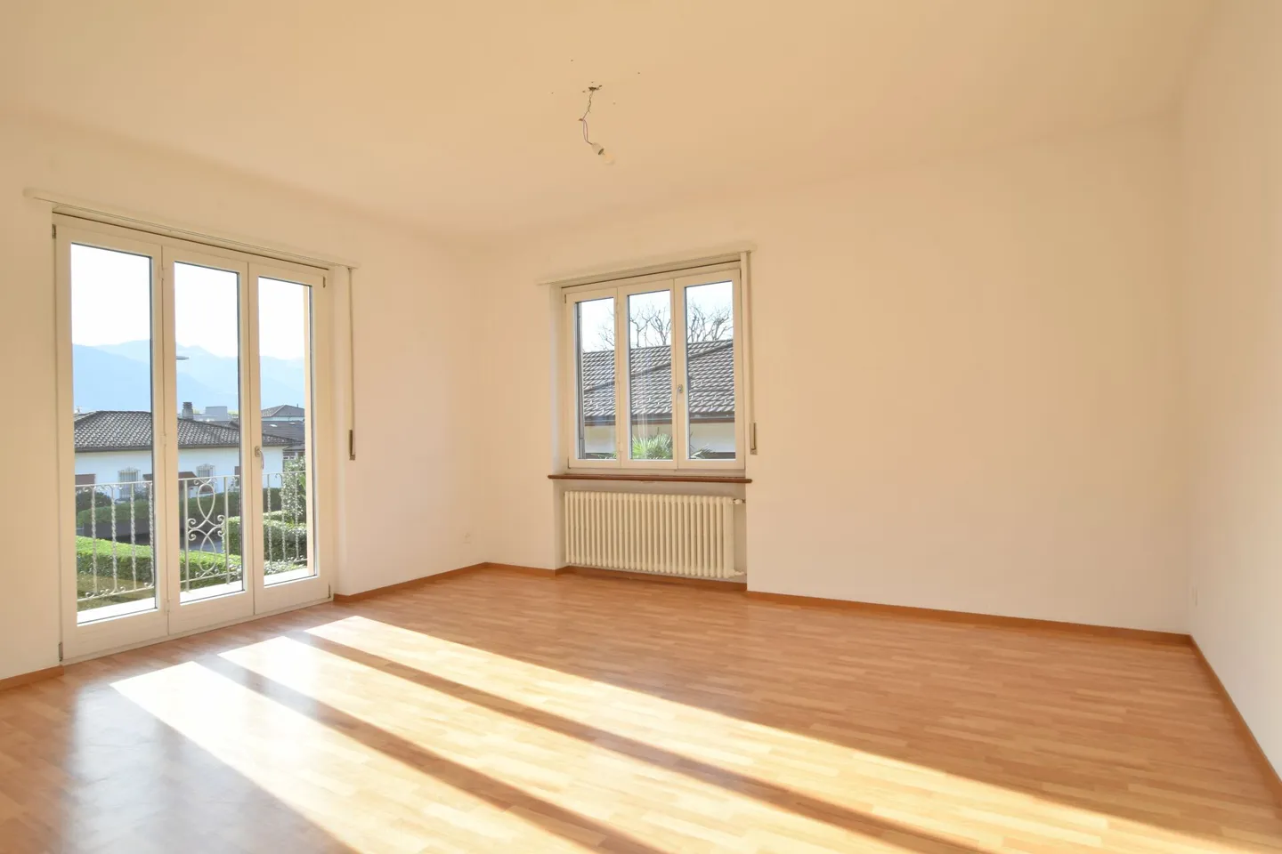 Casa unifamiliare con giardino - Foto 7 di 10