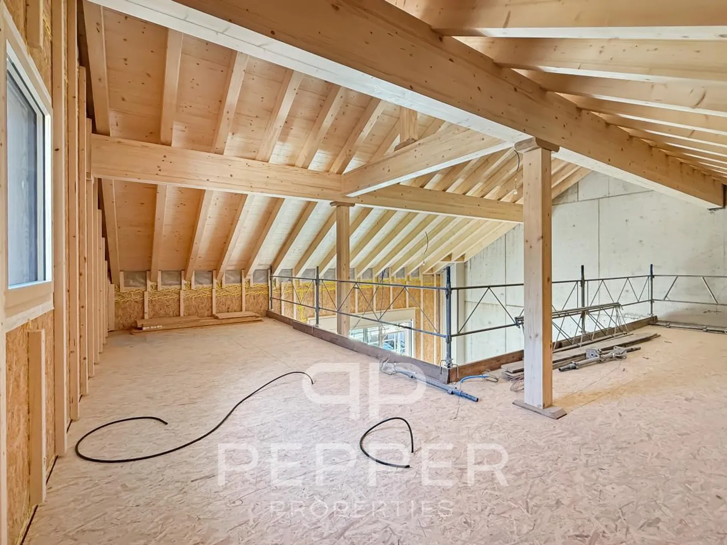 Appartamento nuovo molto spazioso di 4,5 locali in mansarda con grande soppalco - Foto 10 di 13