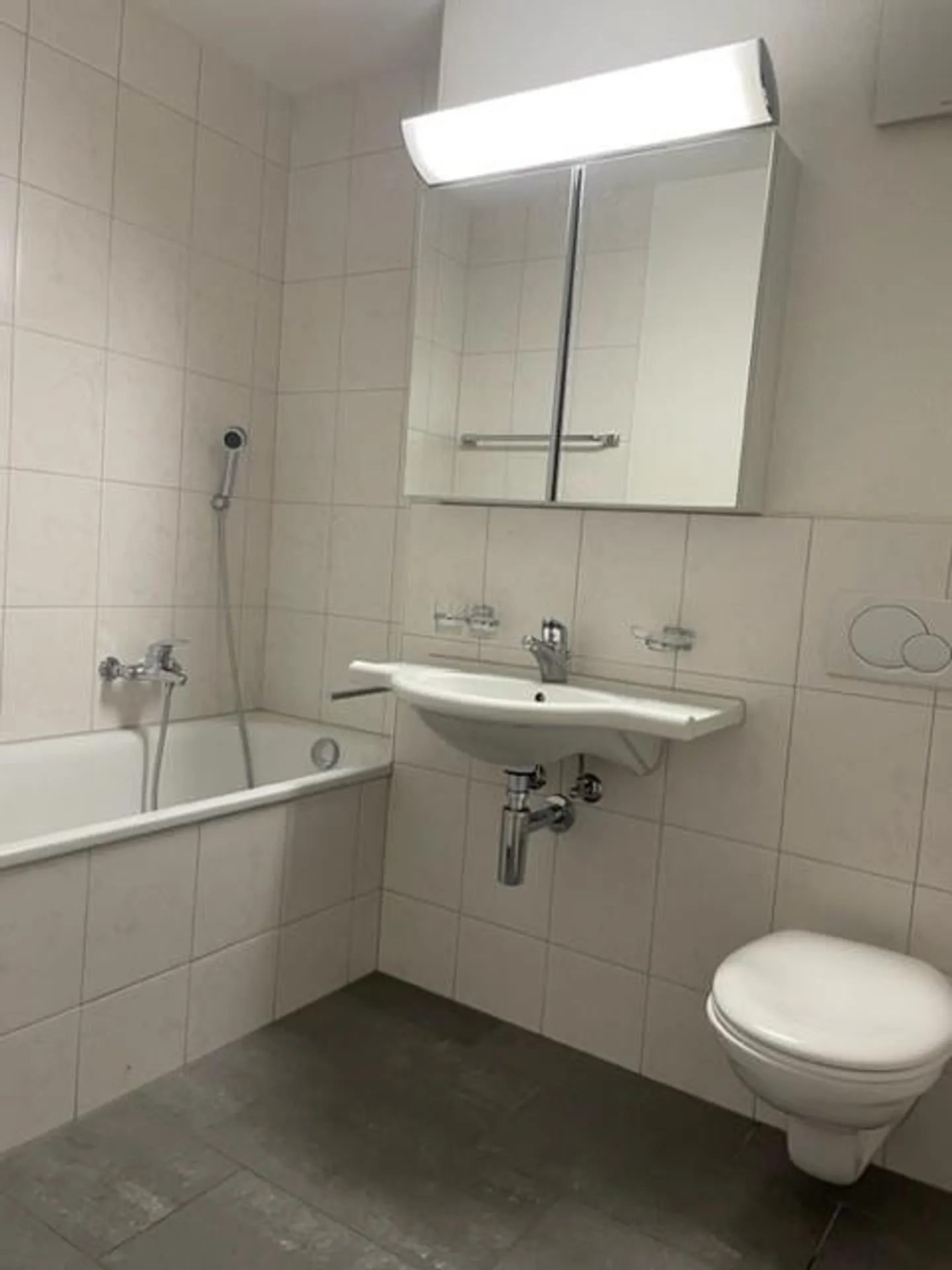 Grosszügig und lichtdurchflutet - Ihr neues Zuhause! - Photo 4 of 6