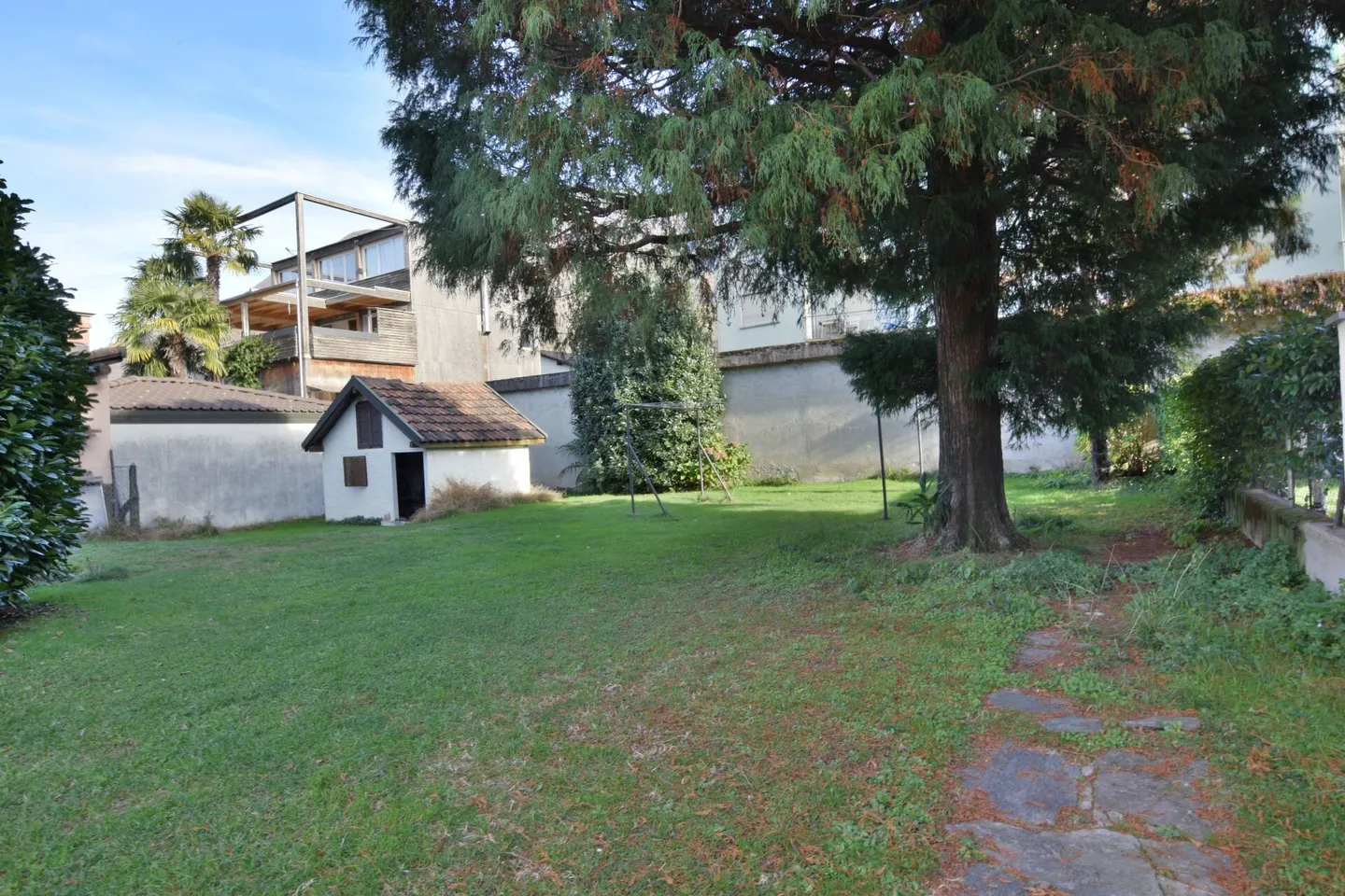 Casa unifamiliare con giardino - Foto 10 di 10