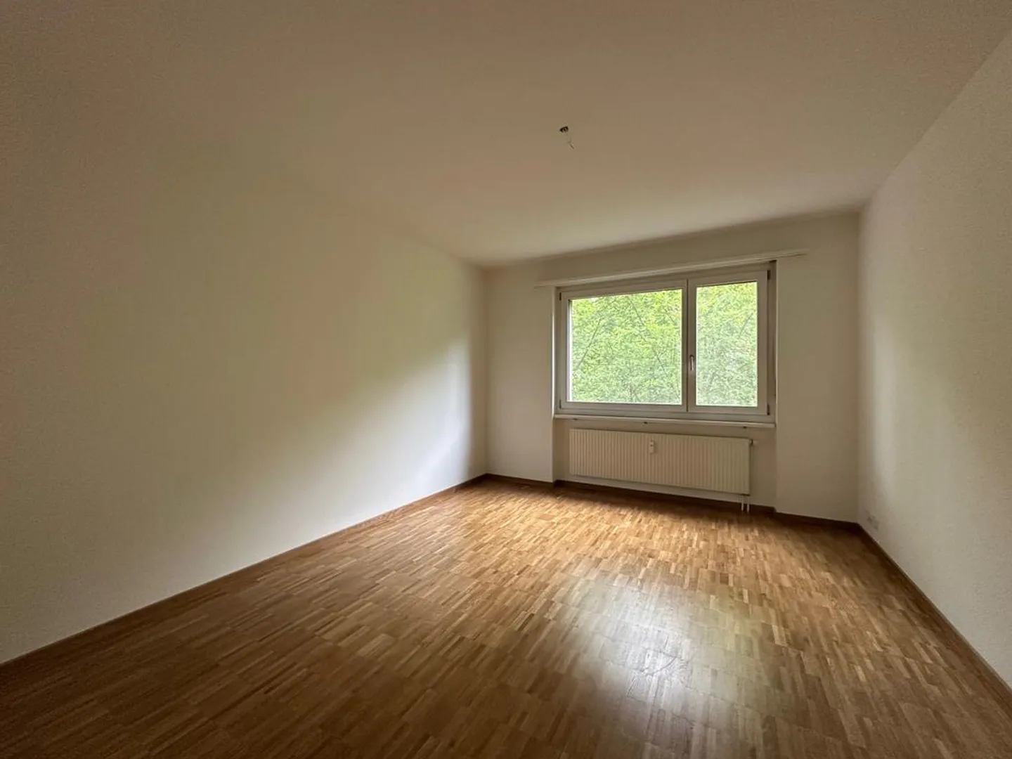 Cozy 4.5 Room Apartment for Rent - Photo 8 of 12