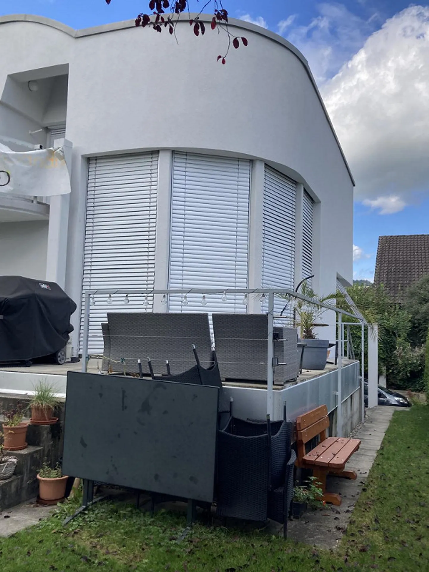 Maison individuelle moderne de 4,5 pièces en coin - Photo 1 sur 10