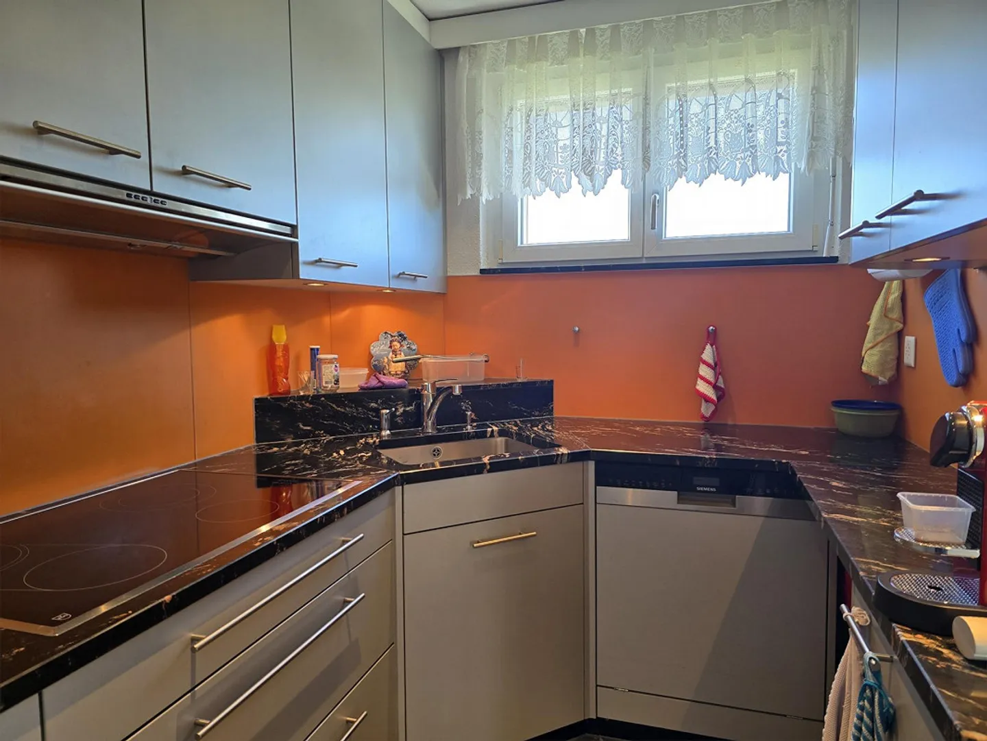 Well-maintained 5.5-room single-family house quietly located at the vineyard - Photo 5 of 9