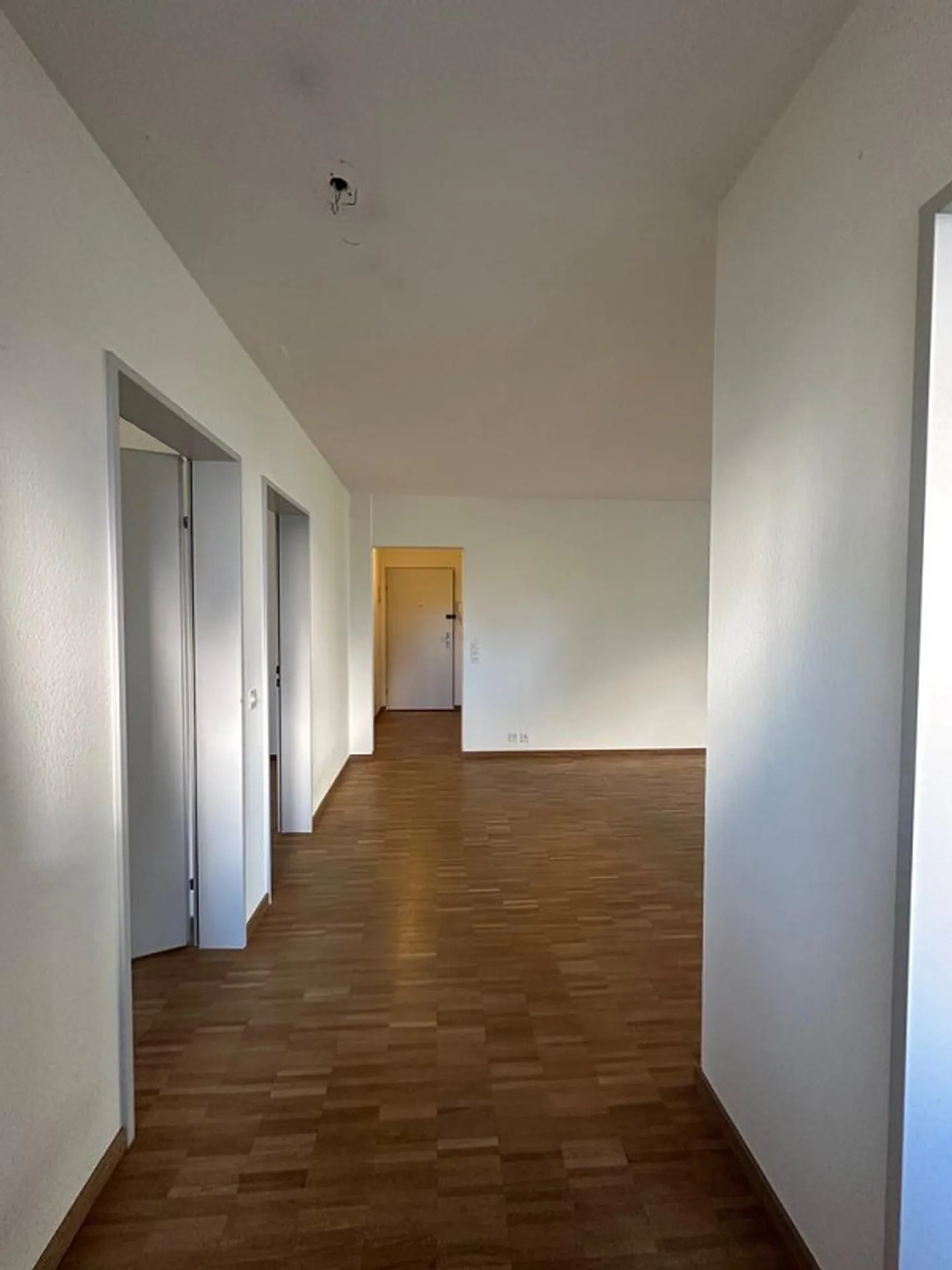 Cozy 4.5 Room Apartment for Rent - Photo 10 of 12