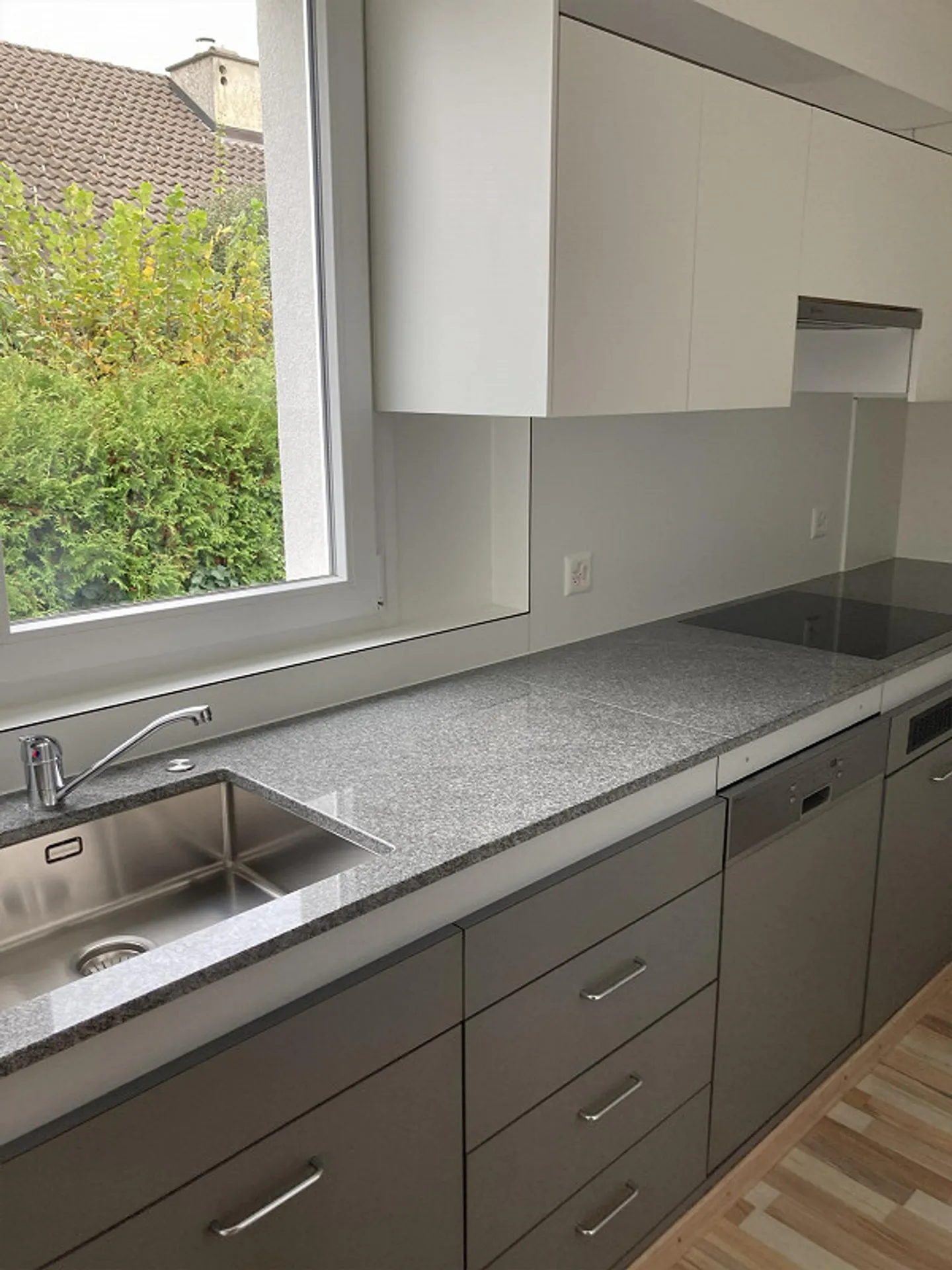 Maison individuelle moderne de 4,5 pièces en coin - Photo 3 sur 10