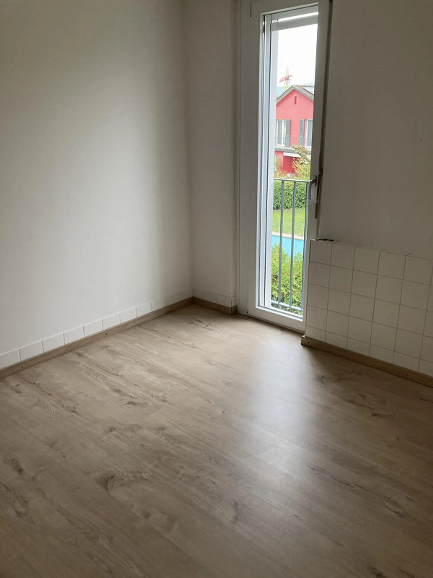 Maison individuelle moderne de 4,5 pièces en coin - Photo 9 sur 10